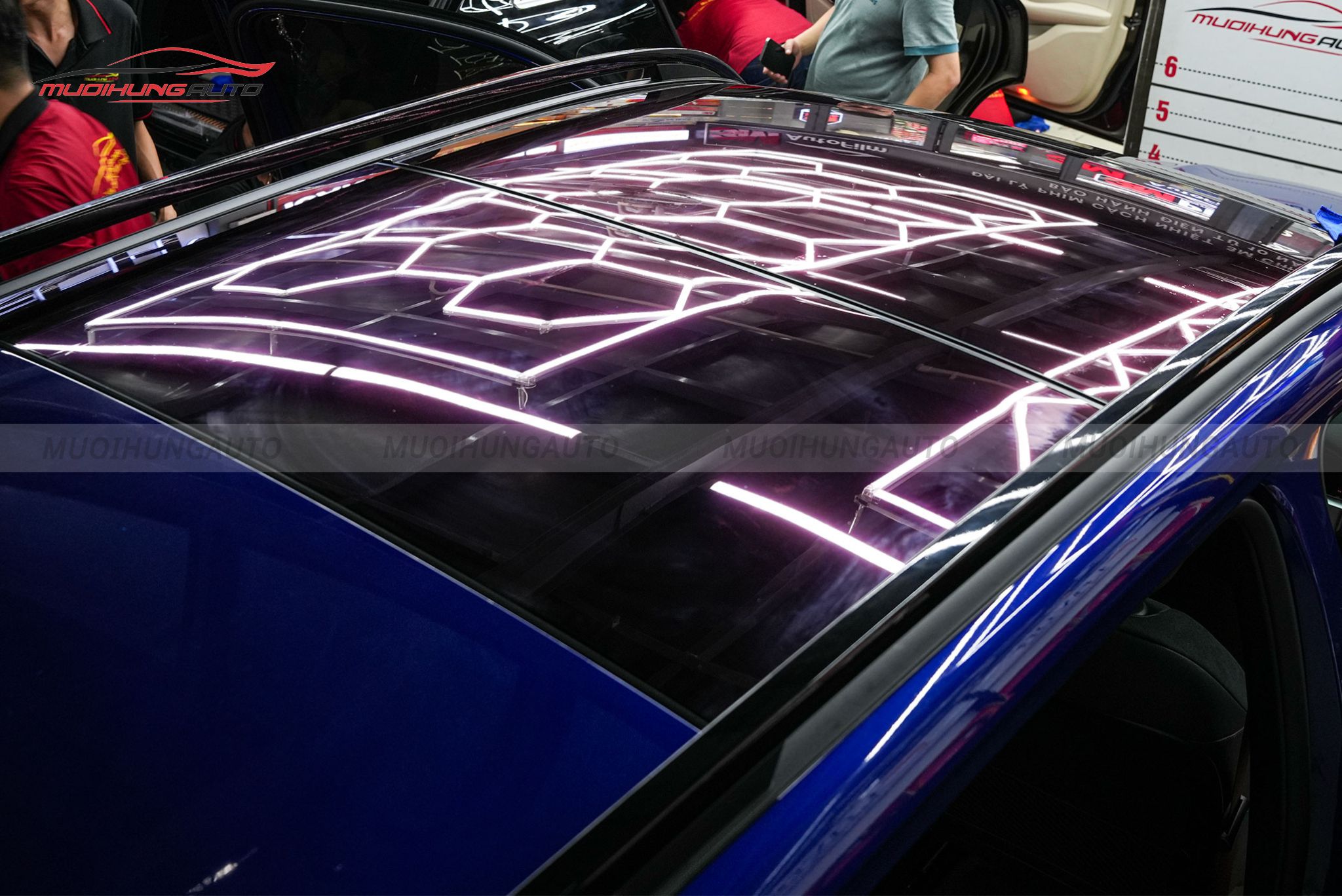 Dán phim PPF TPU SUNROOF cách nhiệt cửa sổ trời Mercedes GLB35 2022