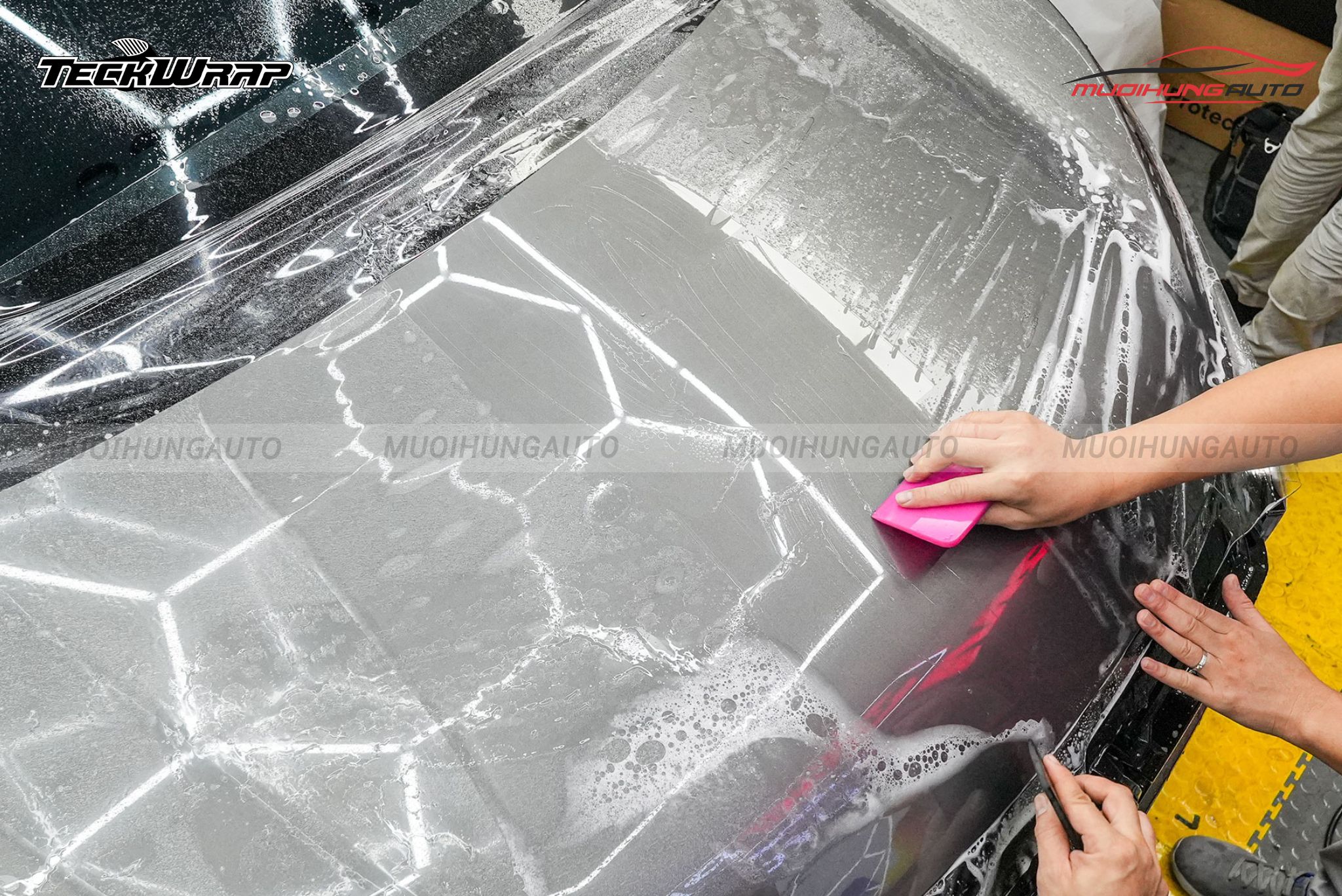 Dán PPF Teckwrap X75 7.5 mil ô tô