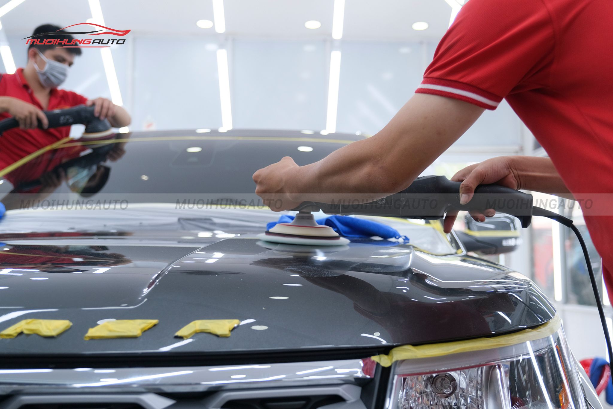 Đánh bóng ô tô Ford Explorer 2019