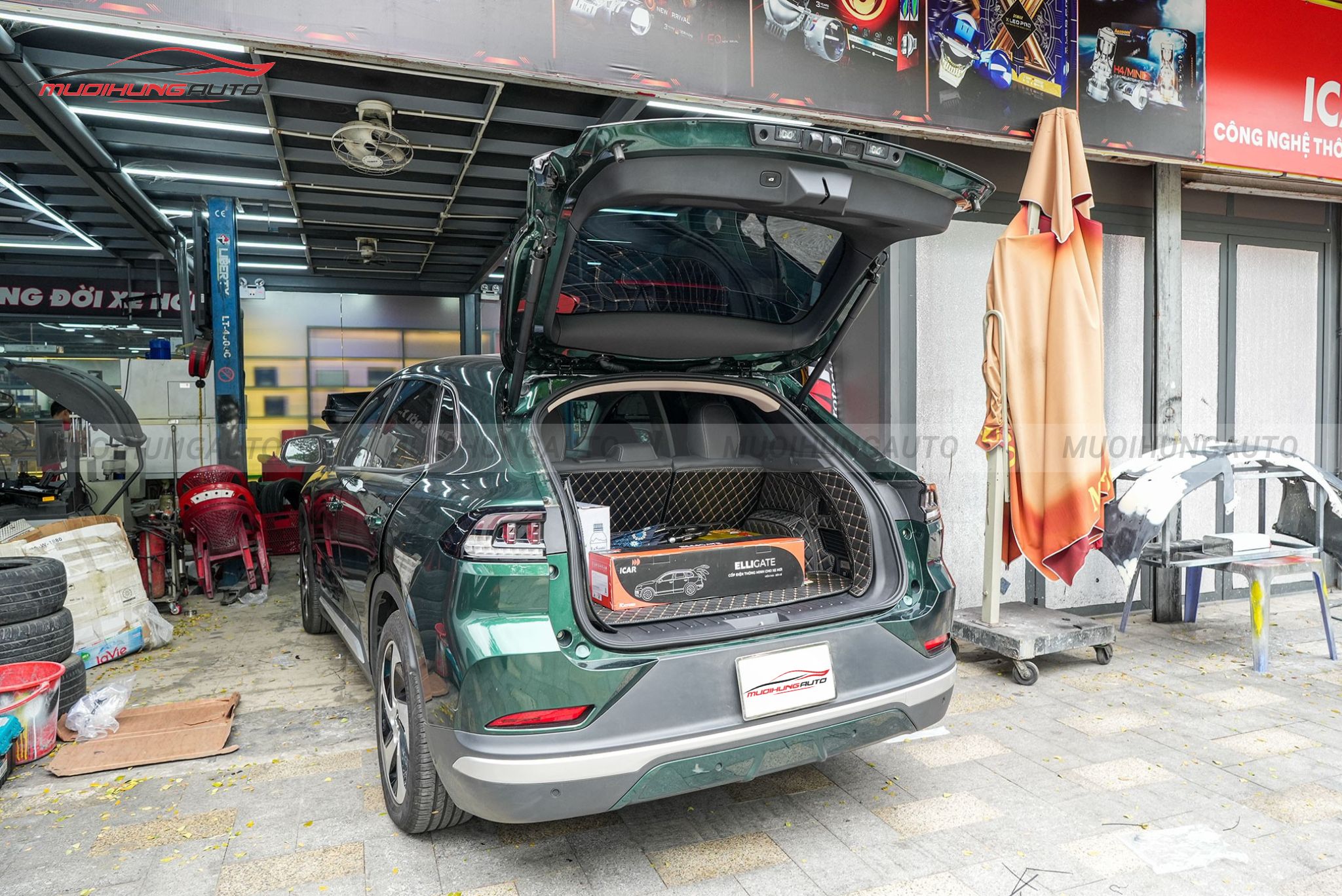 Độ cốp điện ô tô Vinfast VF8 2024