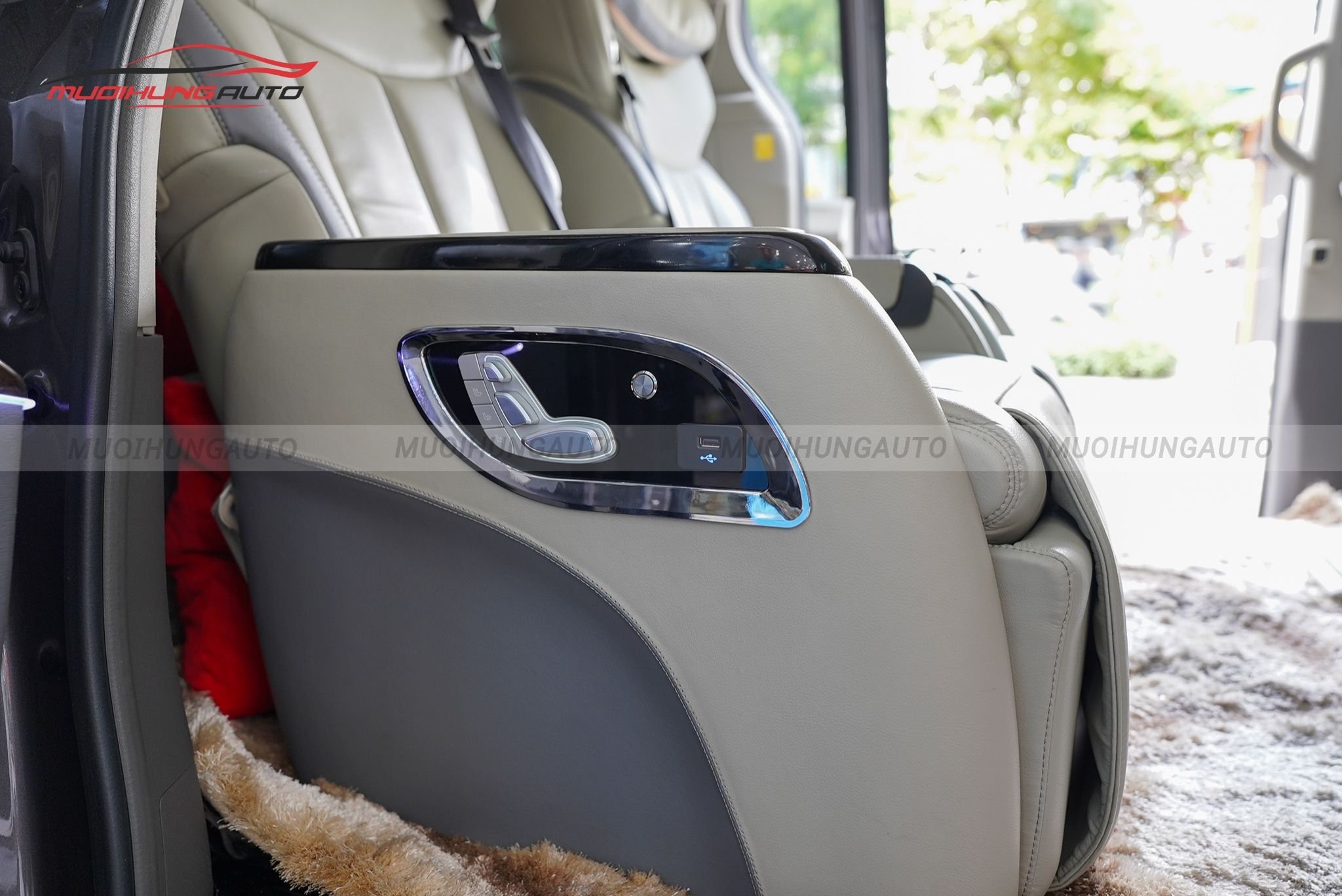 Độ ghế chỉnh điện cho ô tô Toyota Sienna