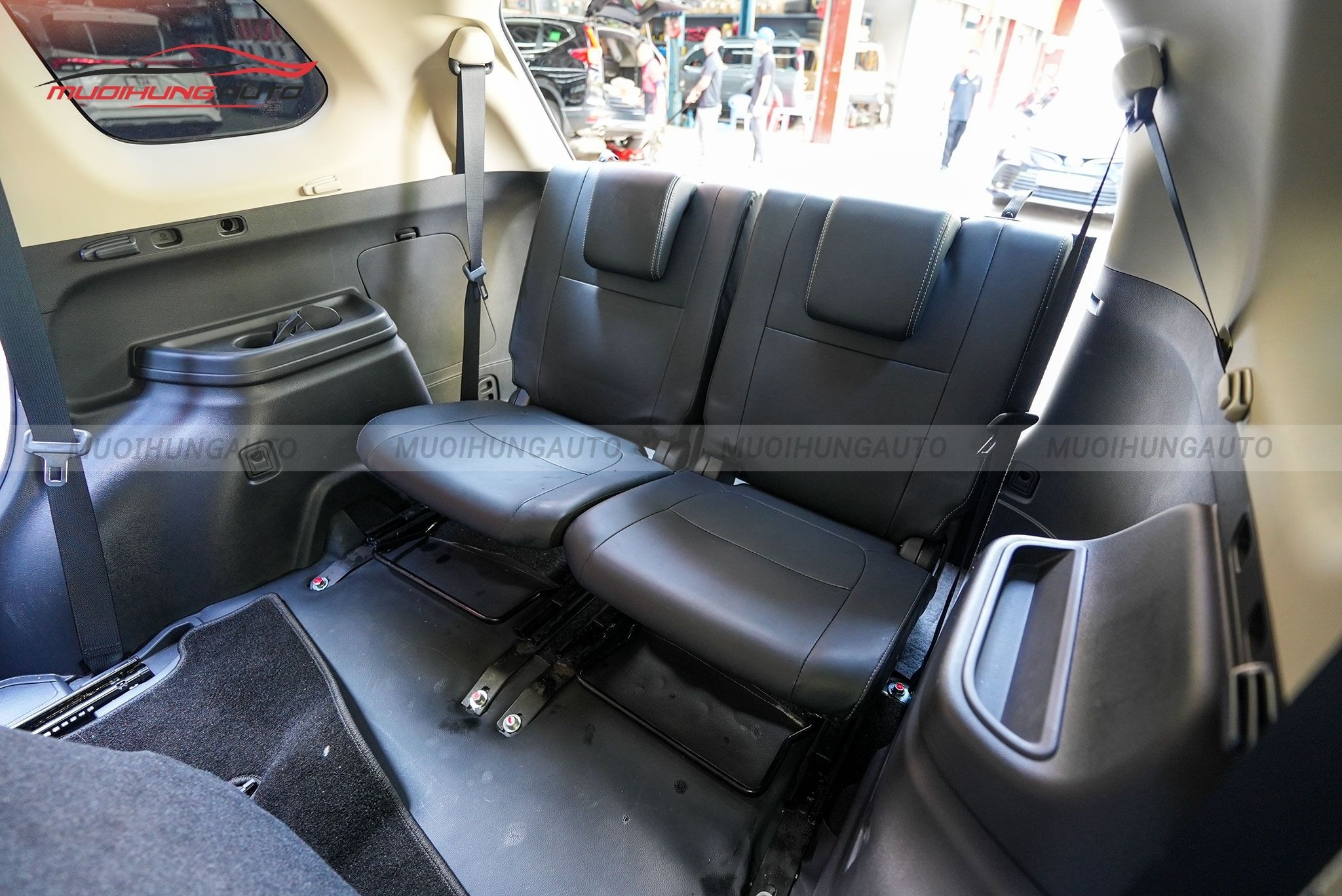 Độ ghế chỉnh điện ô tô Mitsubishi Outlander 2023