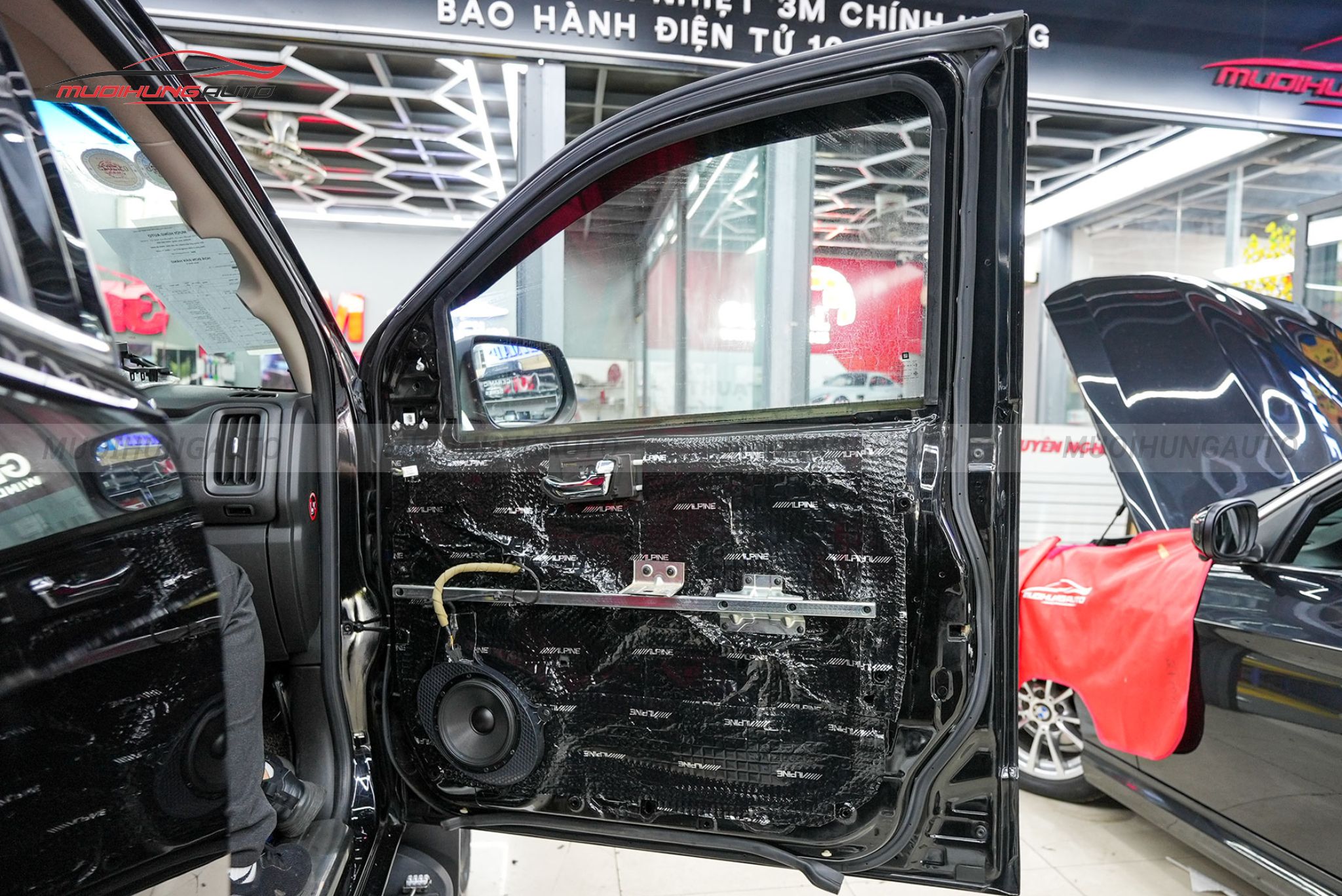 Độ loa cánh cho ô tô Chevrolet Colorado 2019