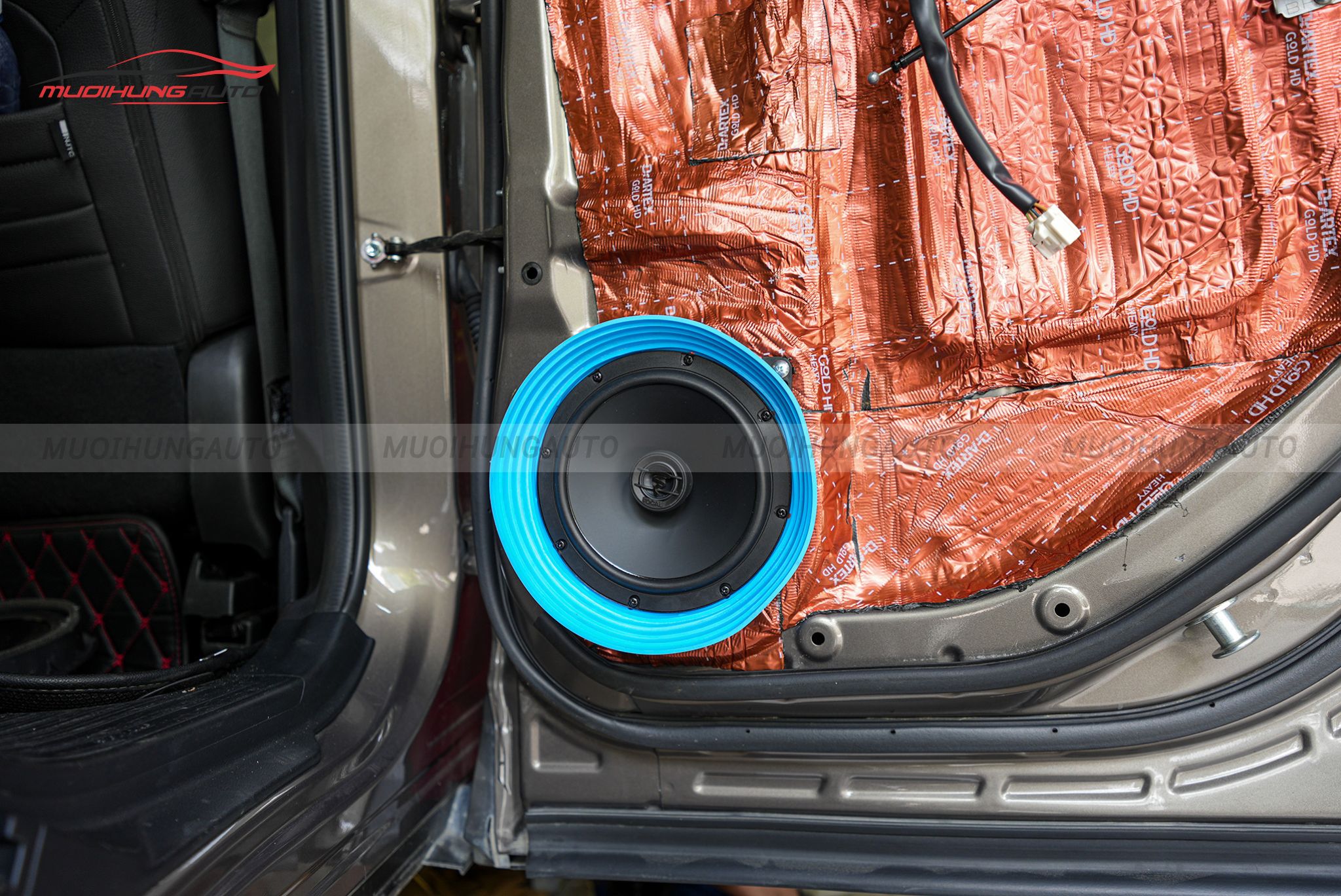 Độ loa cánh cho ô tô Subaru Forester 2021