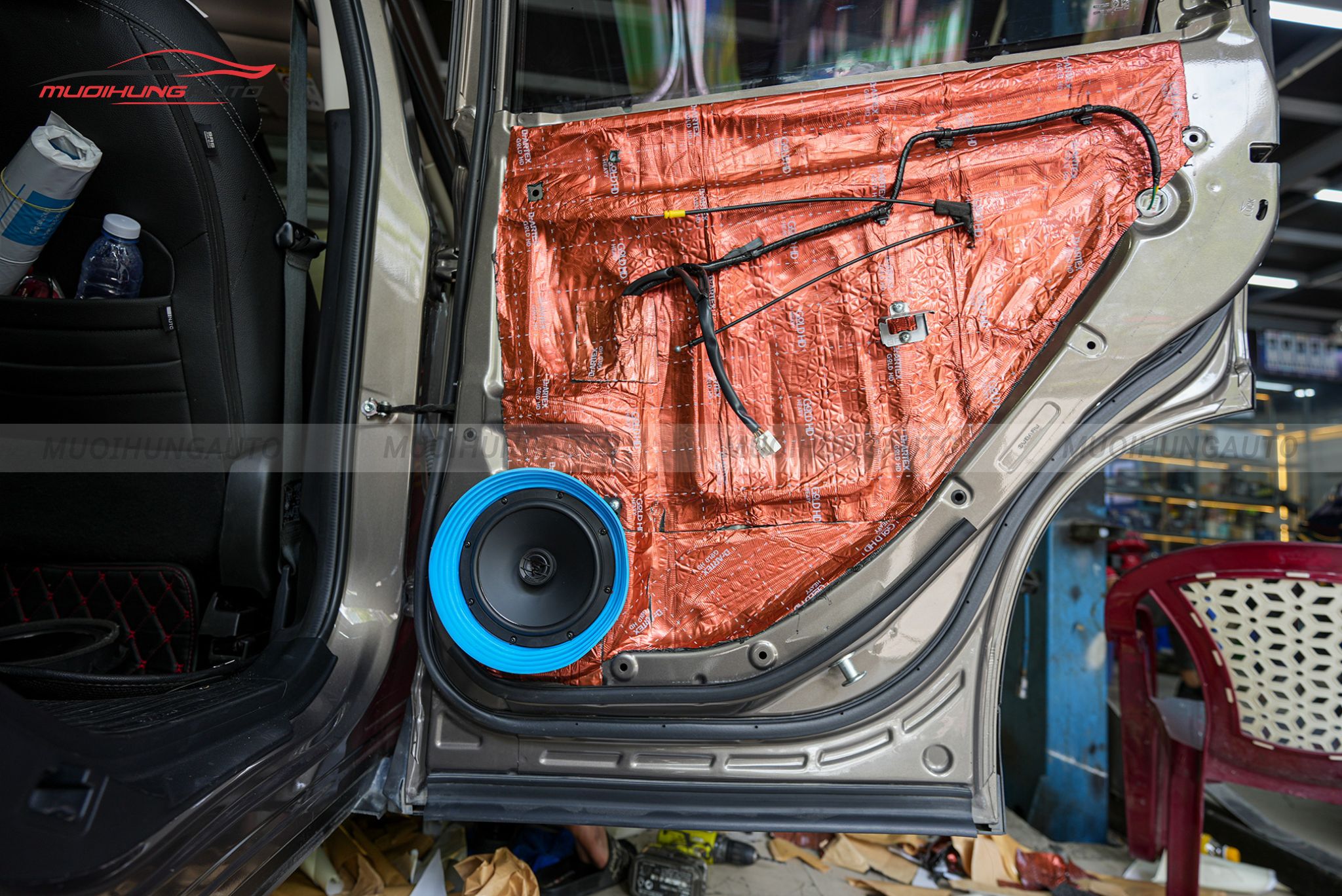 Độ loa cánh cửa cho Subaru Forester 2021