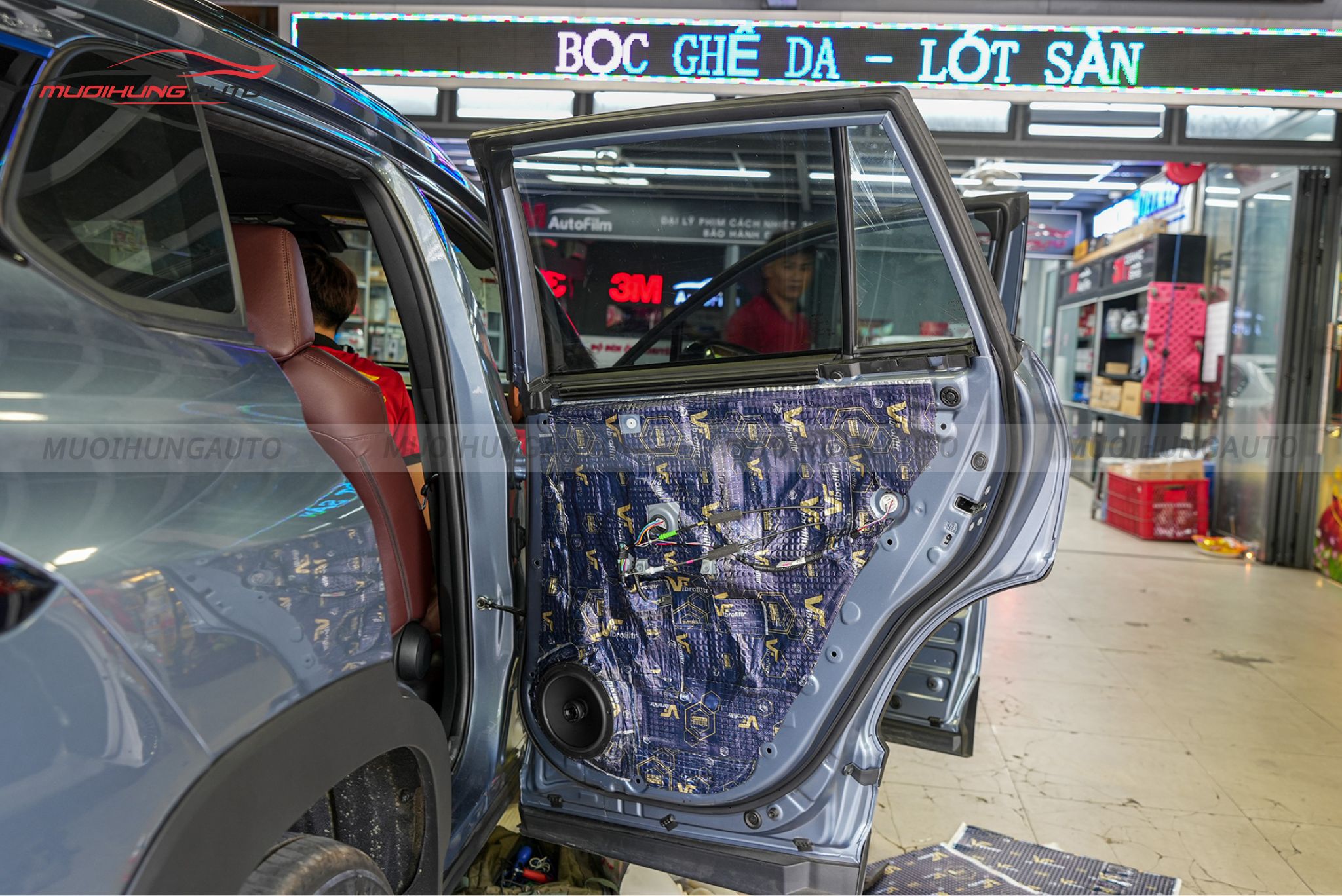 Độ loa cánh cửa cho Toyota Corolla Cross 2022