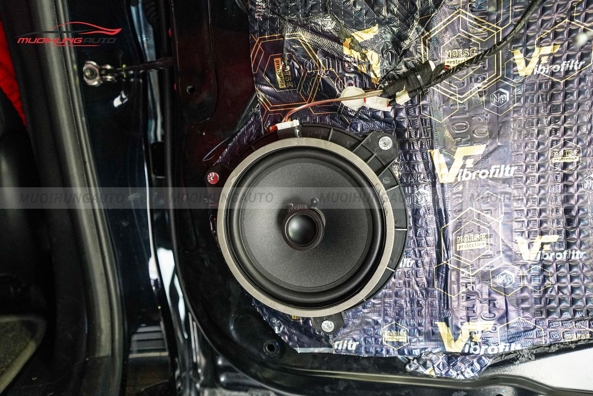 Độ loa cánh cửa cho xe ô tô Toyota Fortuner 2023