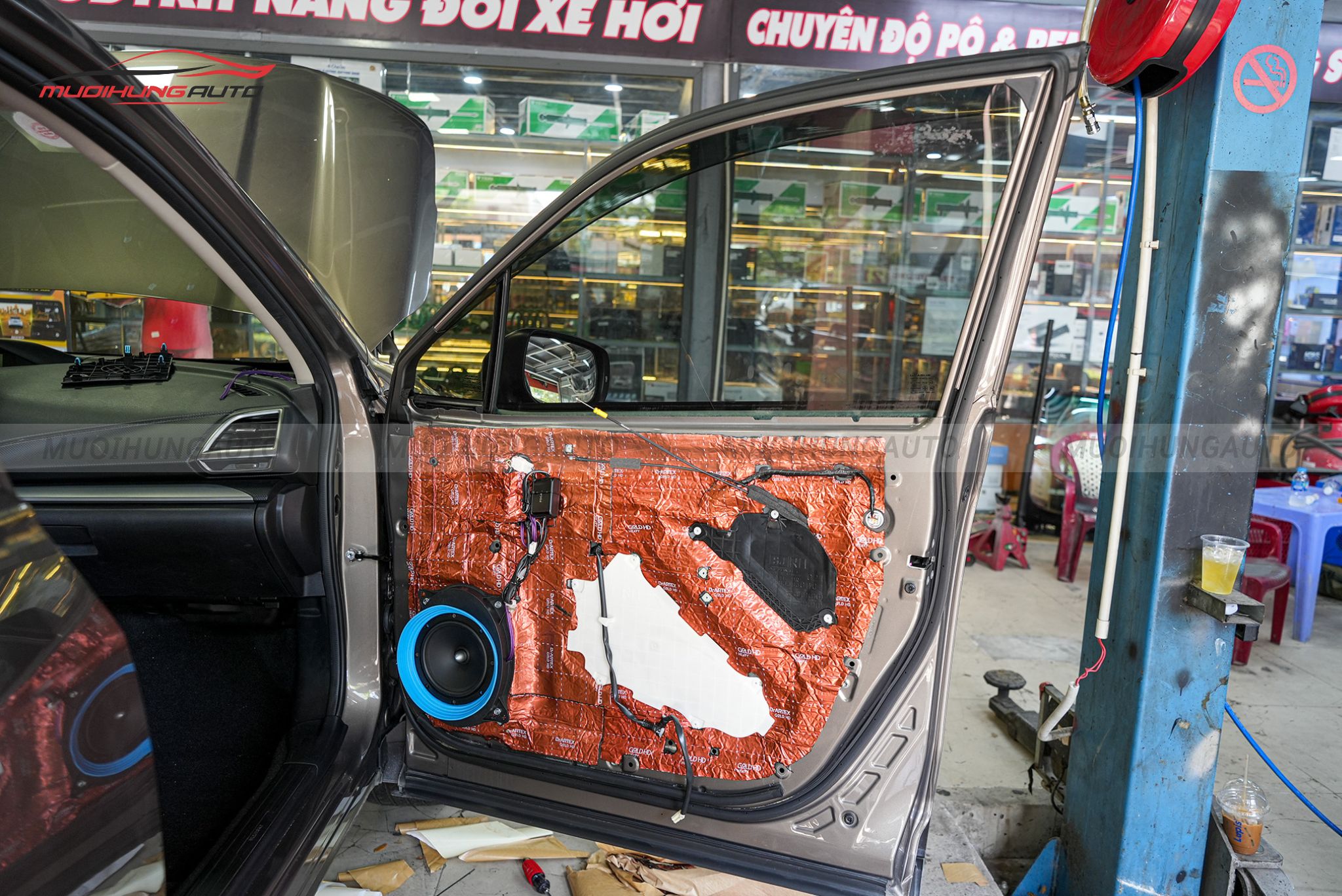 Độ loa cánh cửa ô tô Subaru Forester 2021