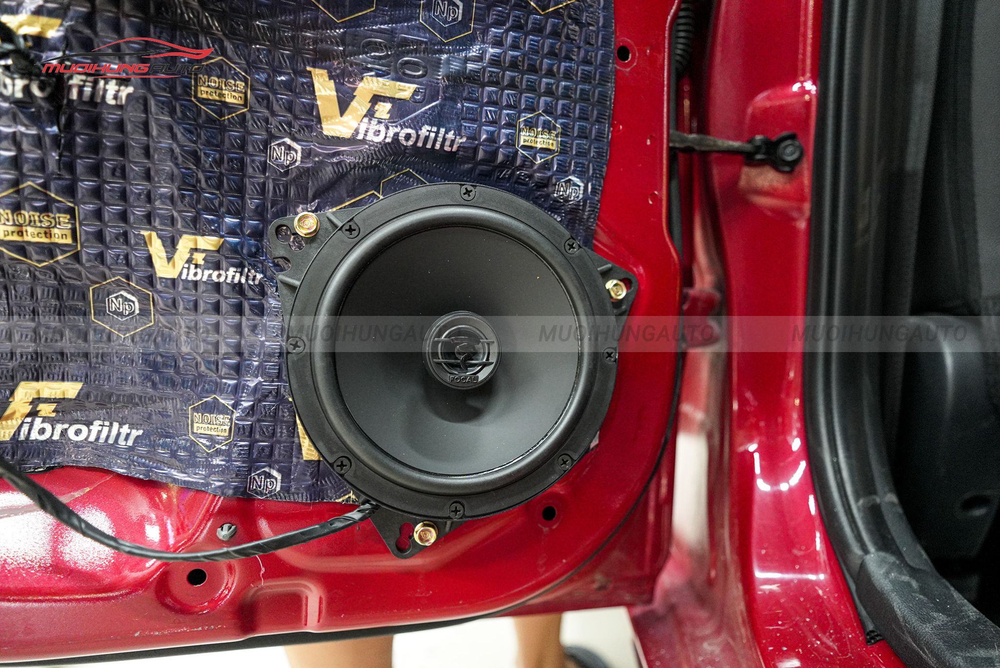 Độ loa cánh Hyundai i10