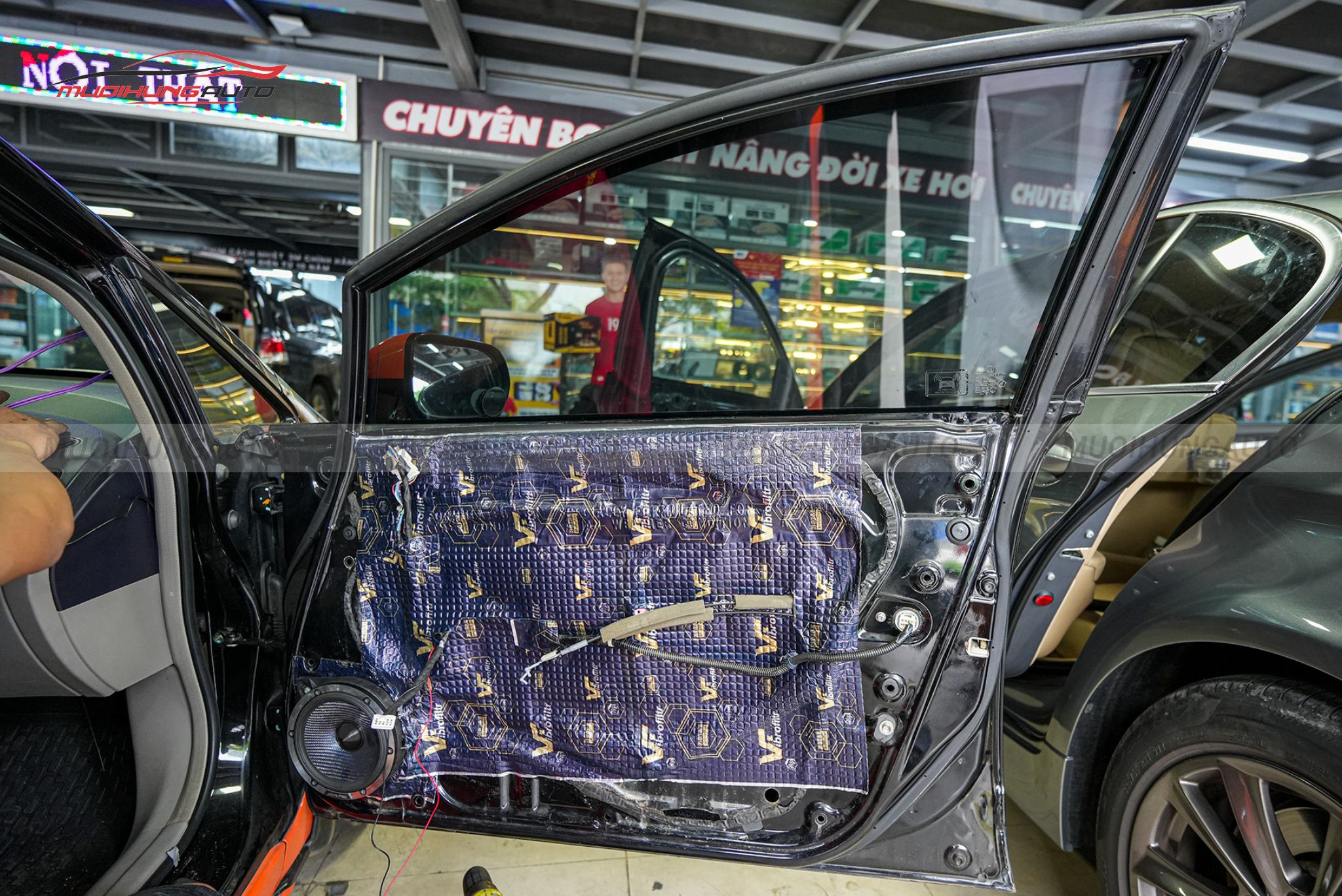 Độ loa cánh ô tô Honda Civic