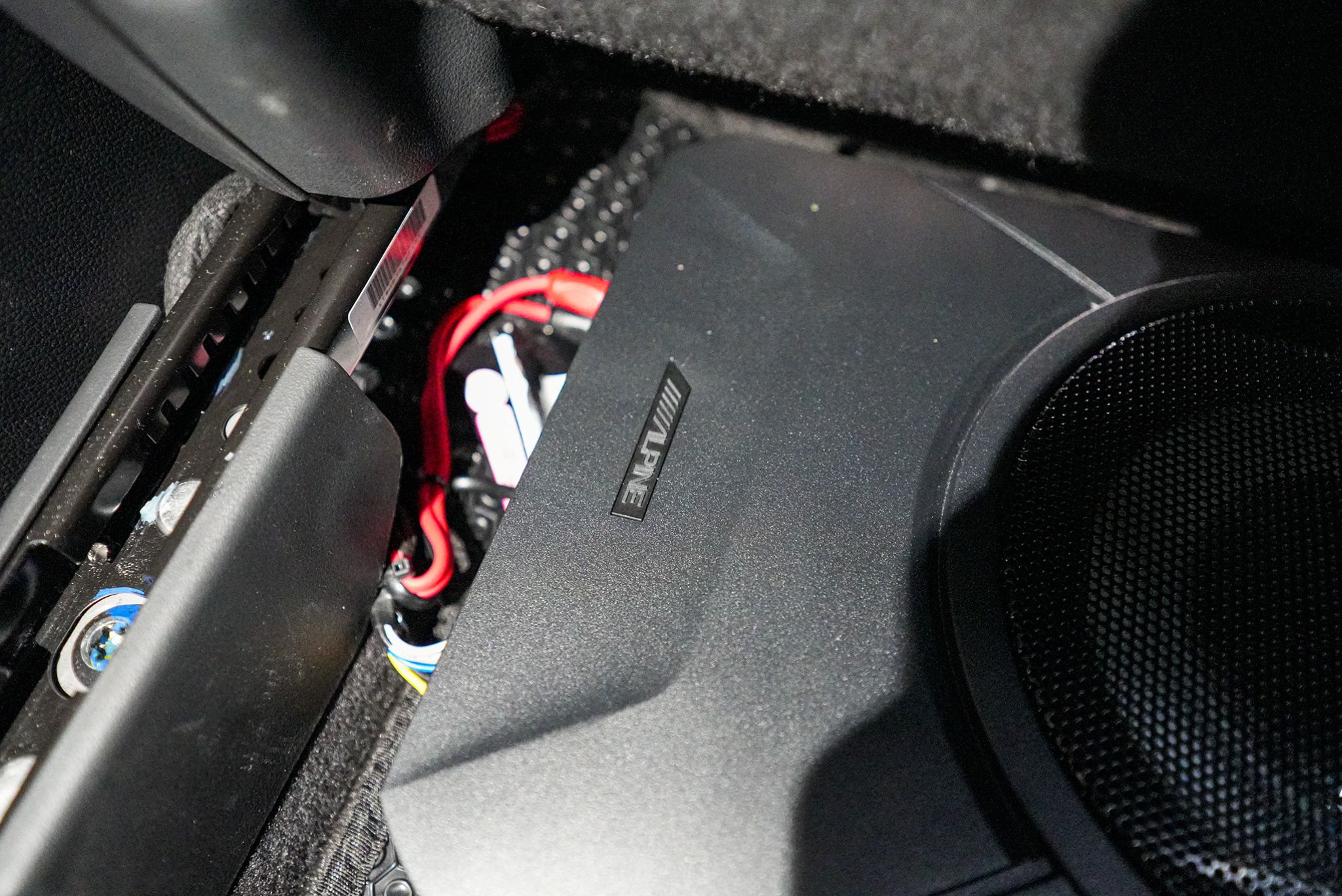 Độ loa sub xe Honda CRV 2022