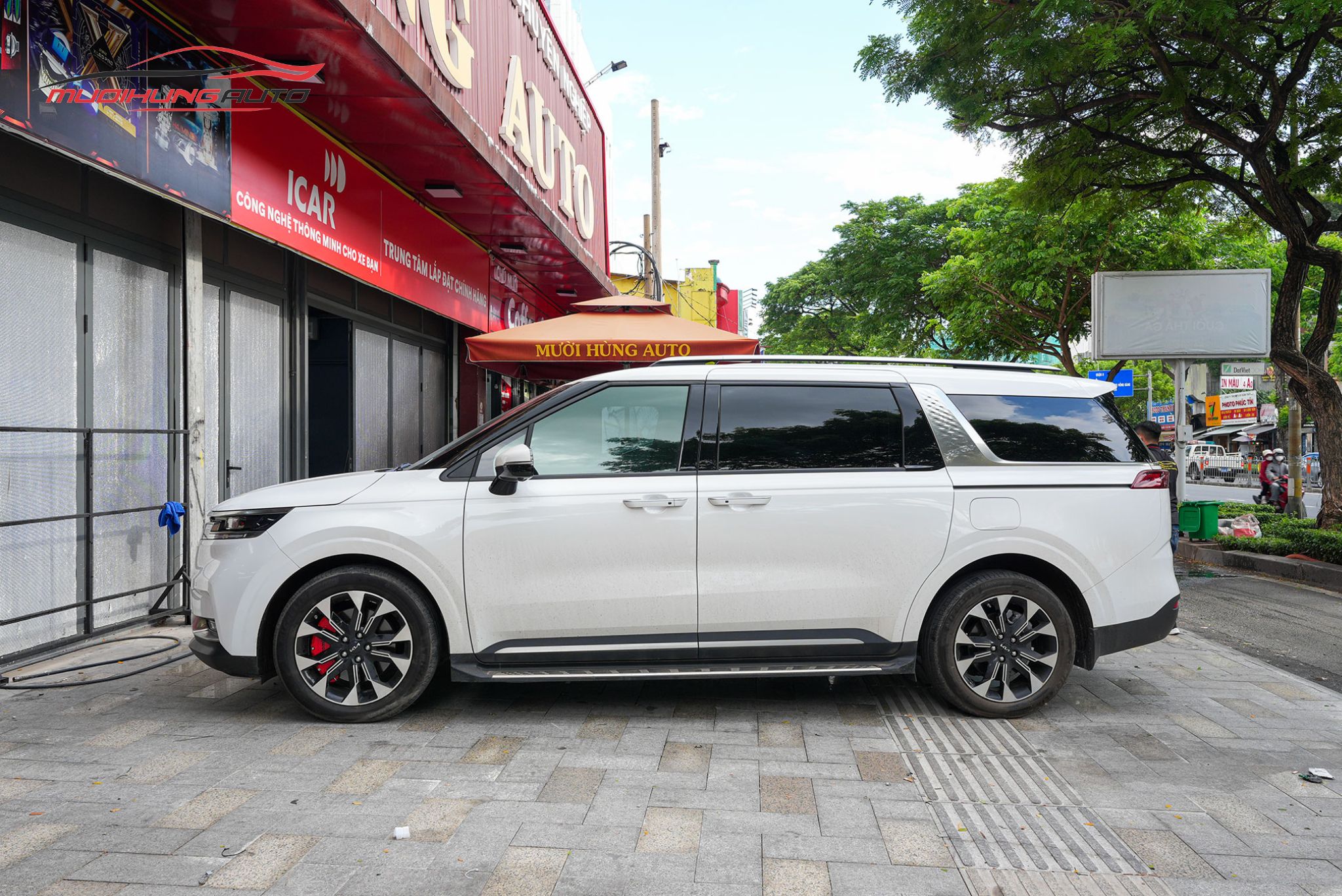 Hình xe đã gắn bánh lại hoàn chỉnh