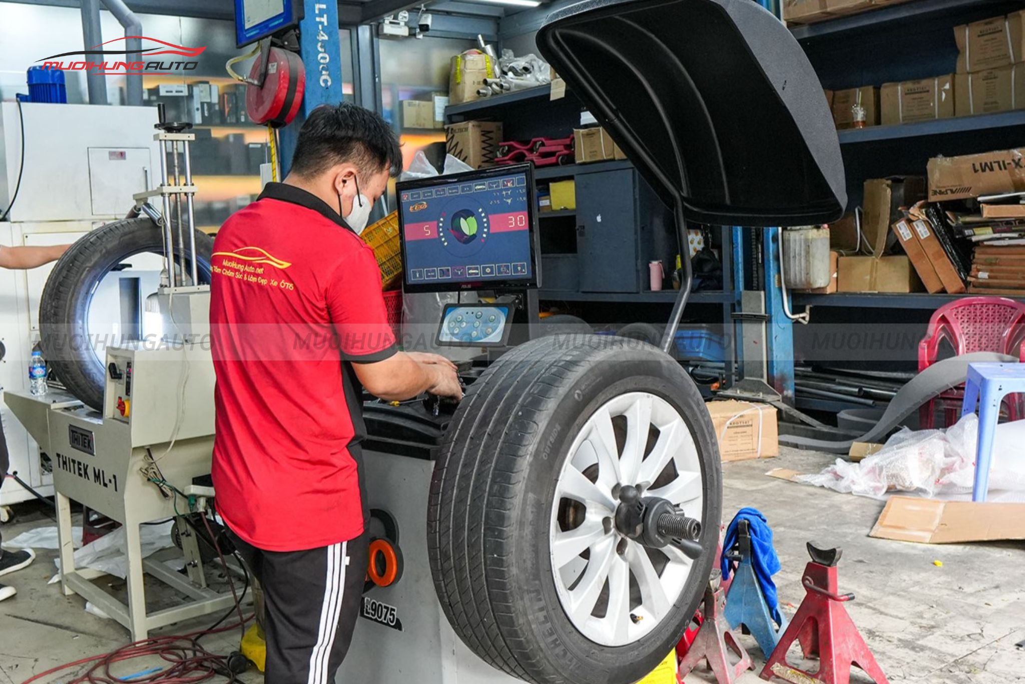 Kỹ thuật tiến hành cân mâm bấm chì