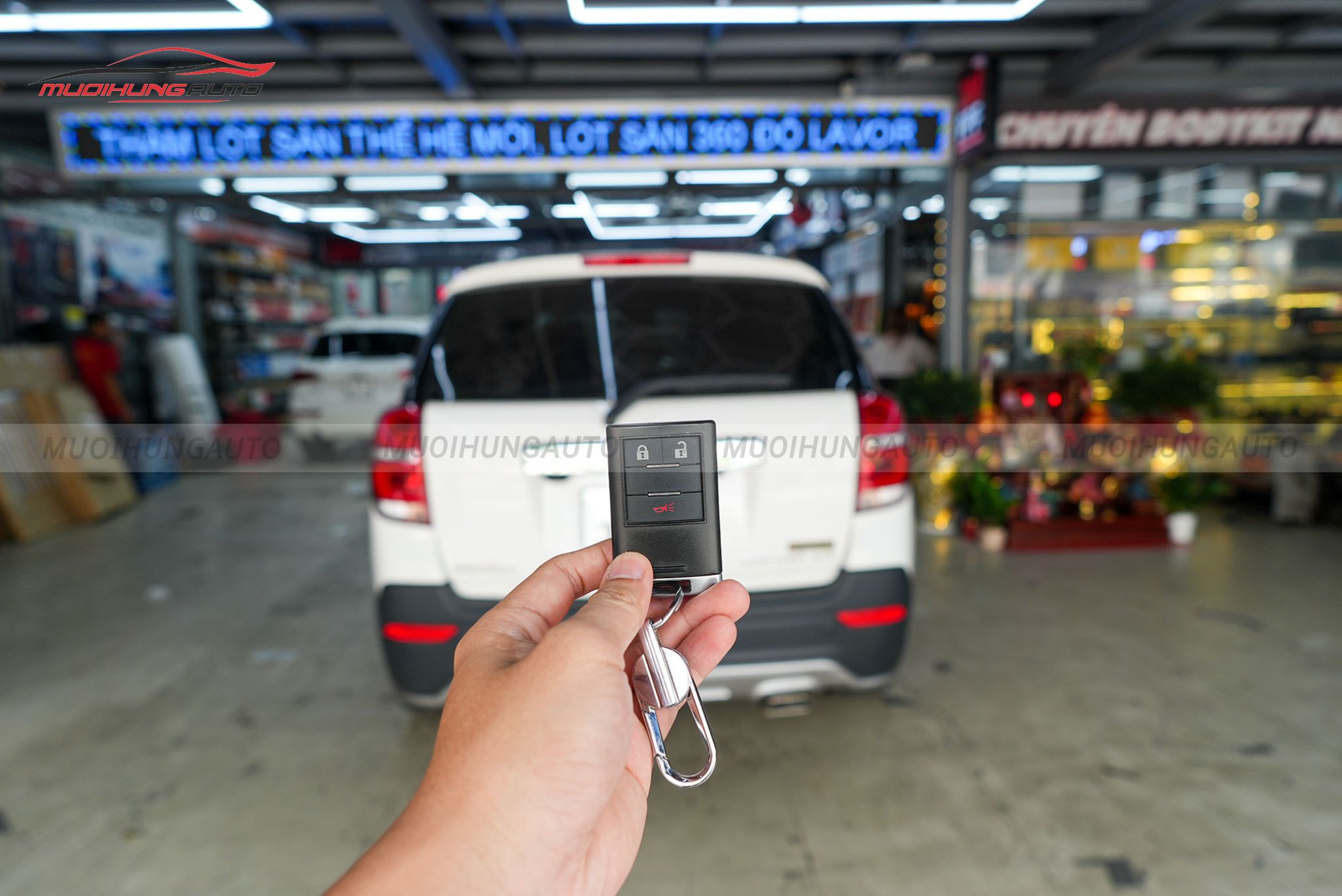 Lắp cốp điện ô tô Chevrolet Captiva