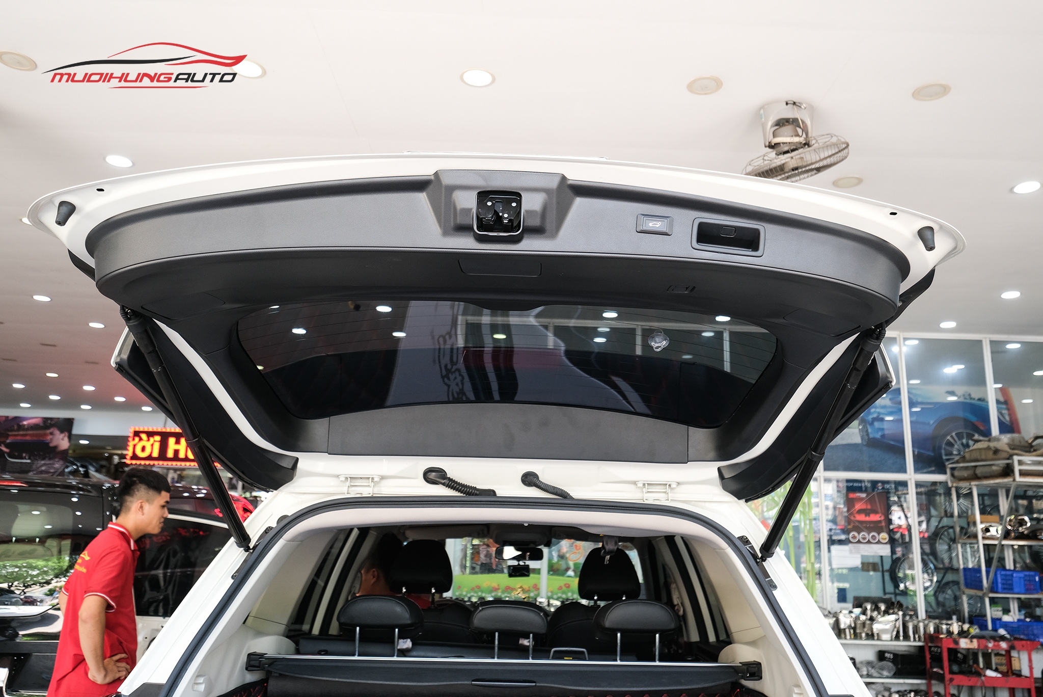 Lắp cốp điện ô tô Subaru Forester