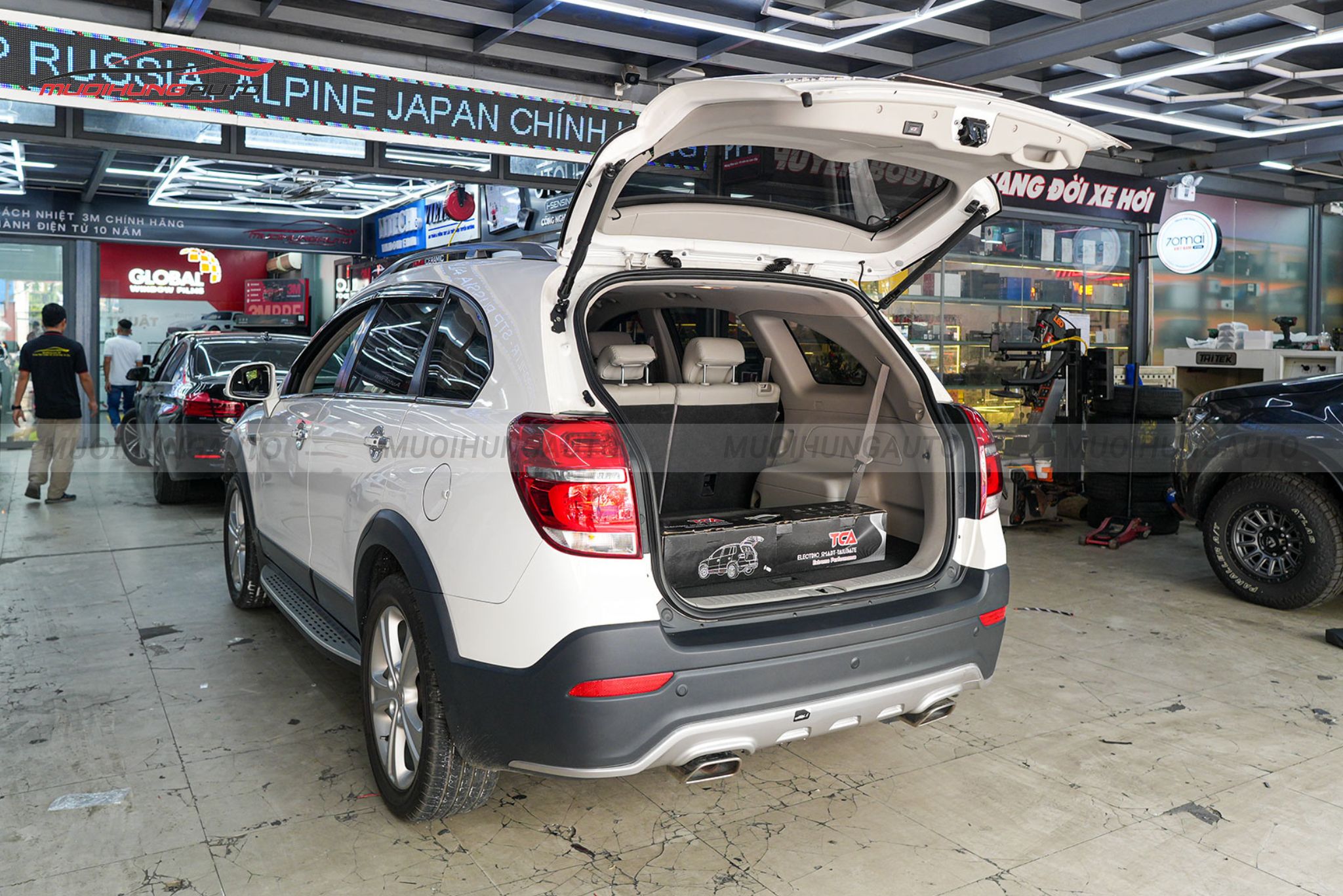 Lắp ty cốp điện ô tô Chevrolet Captiva