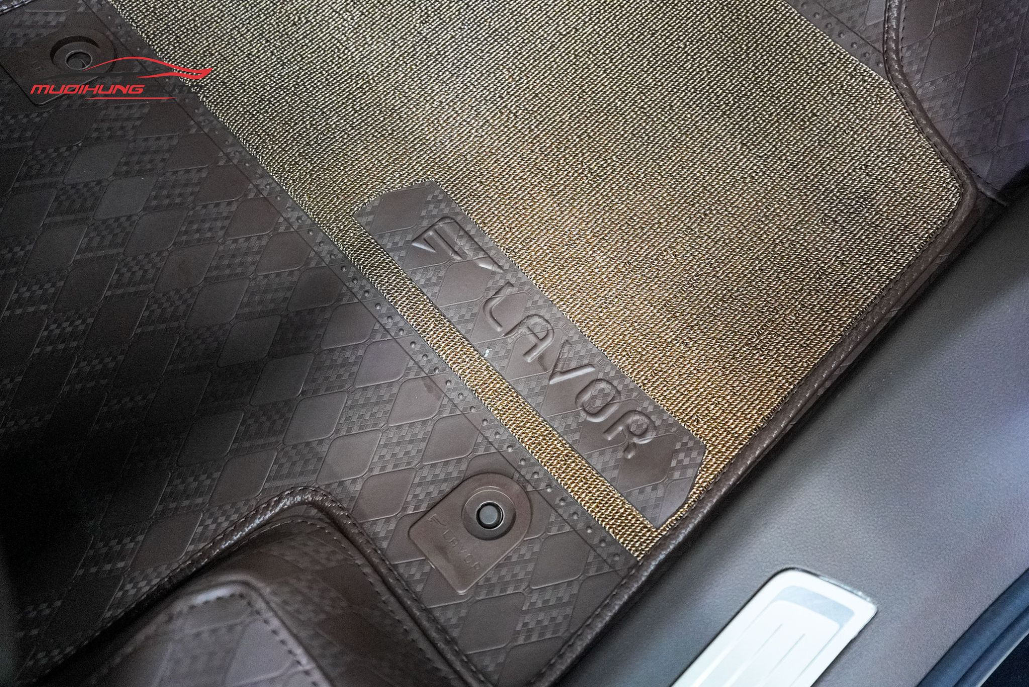 Lót sàn Lavor bên ghế phụ cho ô tô Volkswagen Viloran