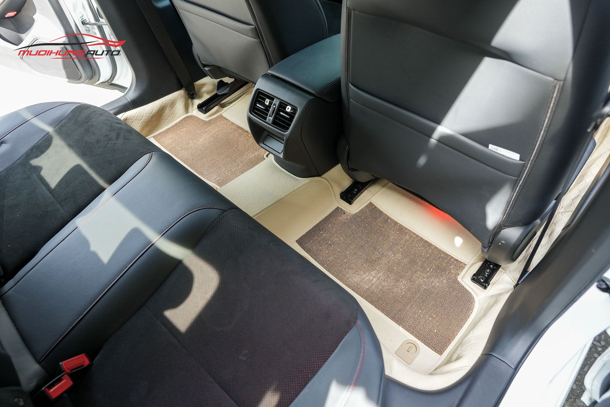 Lót sàn Lavor hàng ghế 2 cho ô tô Honda Civic