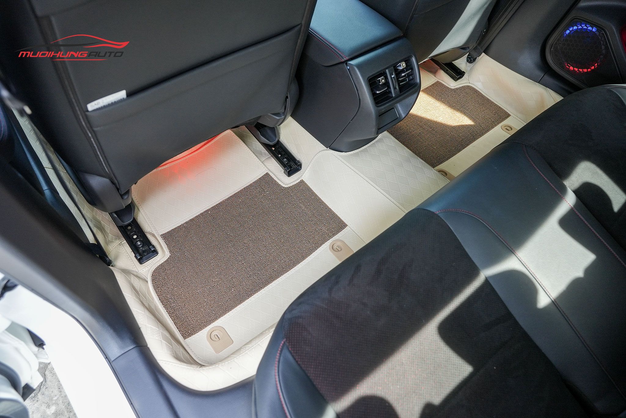 Lót sàn Lavor hàng ghế 2 cho xe Honda Civic