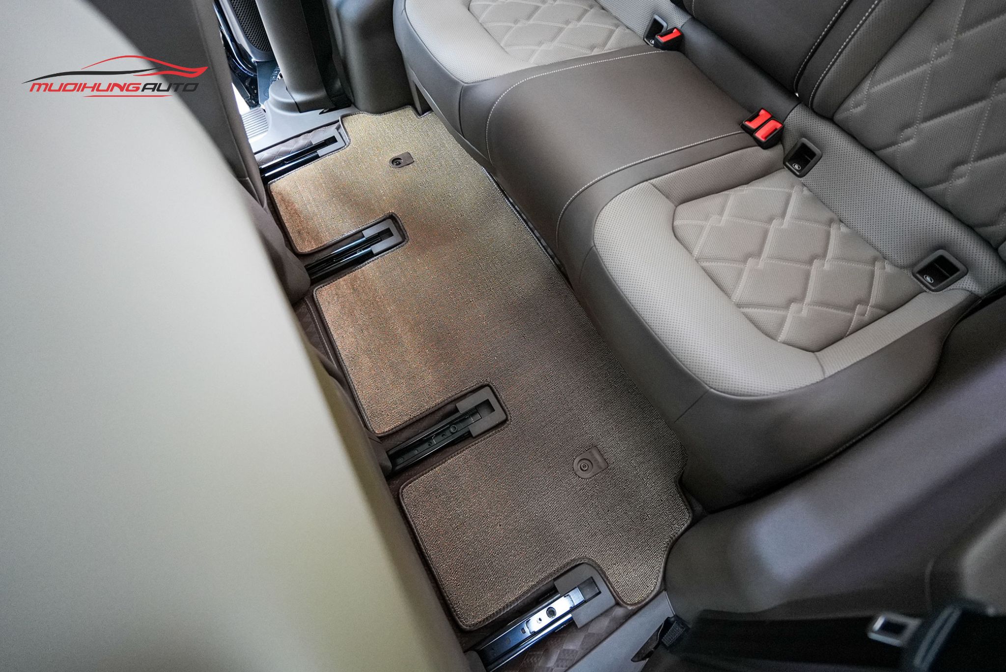 Lót sàn Lavor hàng ghế 3 cho xe Volkswagen Viloran