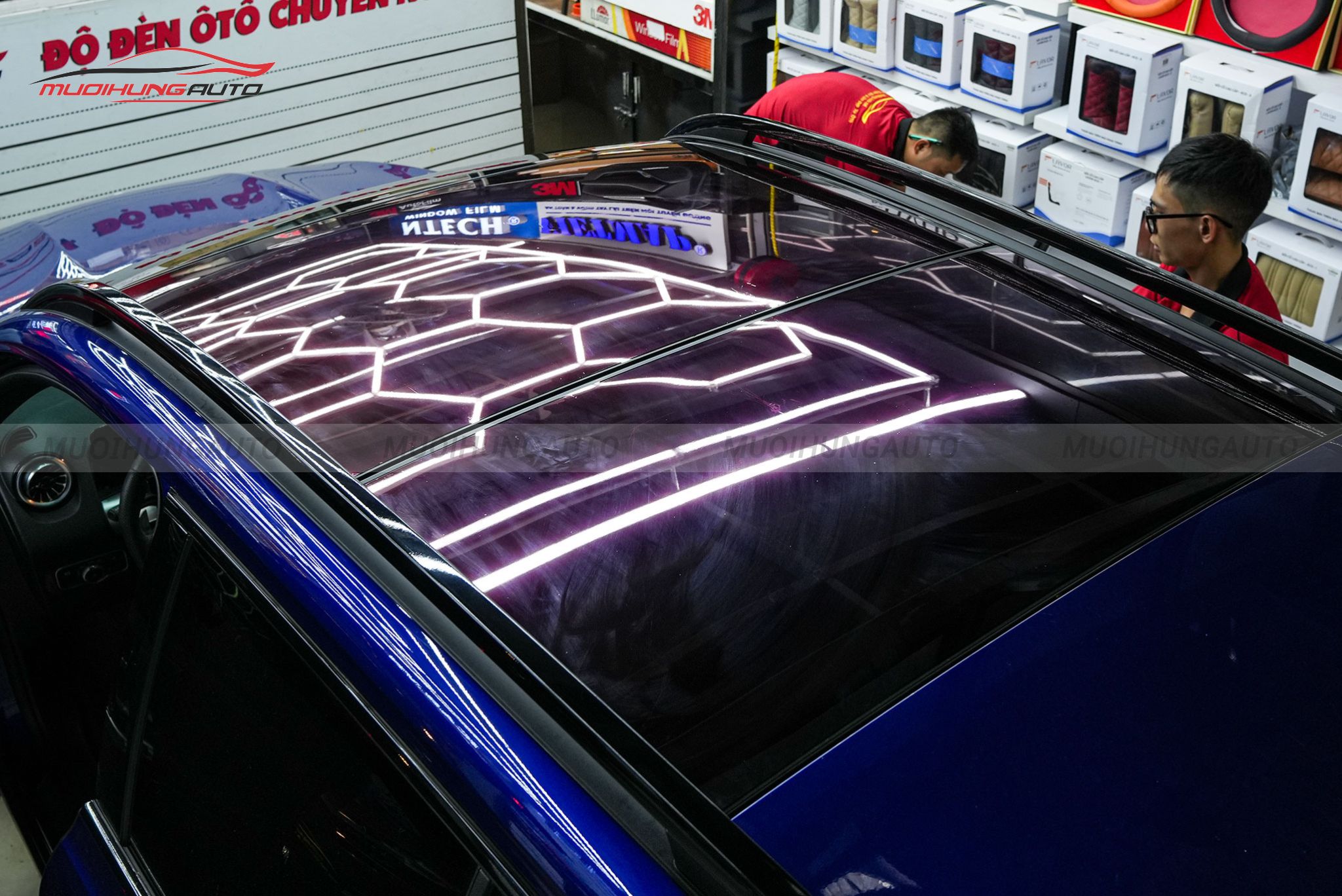Dán phim PPF TPU SUNROOF cách nhiệt cửa sổ trời ô tô Mercedes GLB35 2022