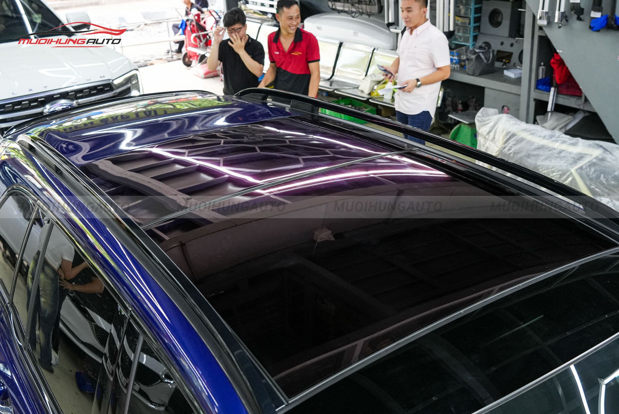 Dán phim PPF TPU SUNROOF cách nhiệt cửa sổ trời cho xe Mercedes GLB35 2022