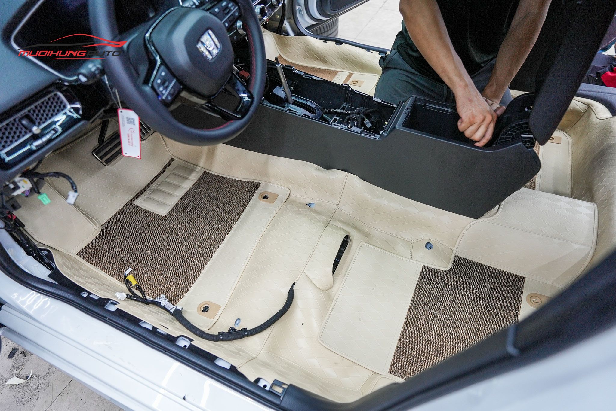 Sau khi bọc sàn Lavor cho xe Honda Civic