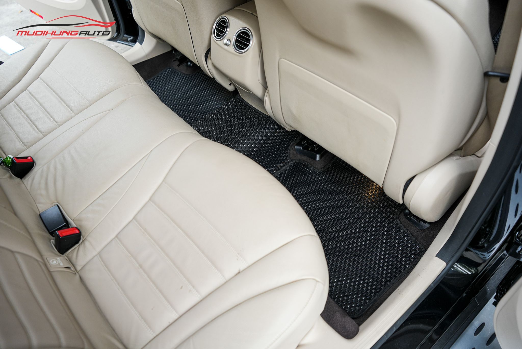 Thảm lót chân Kata cho Mercedes GLC250 2019