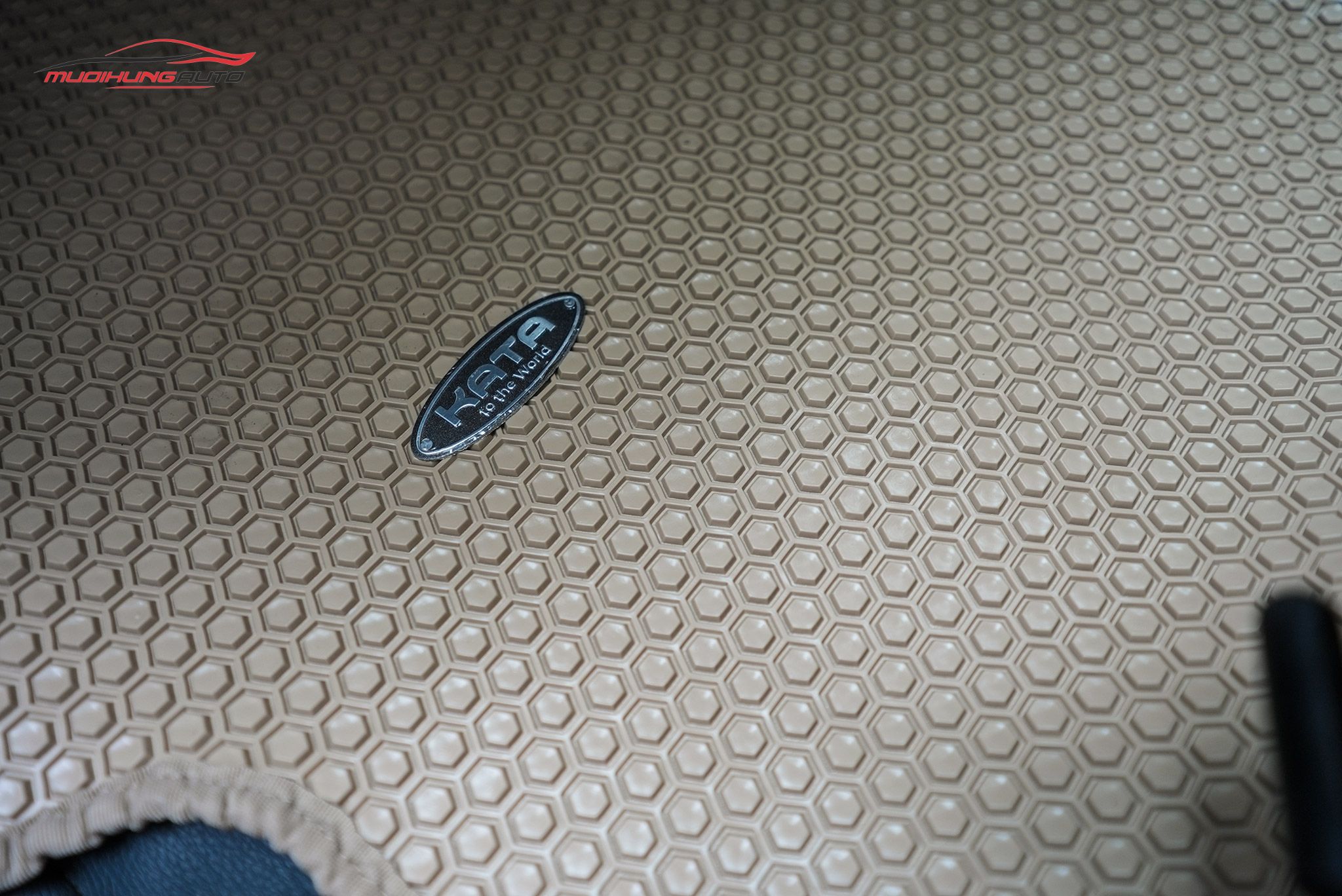 Thảm lót chân Kata cho ô tô Ford Laser 2003