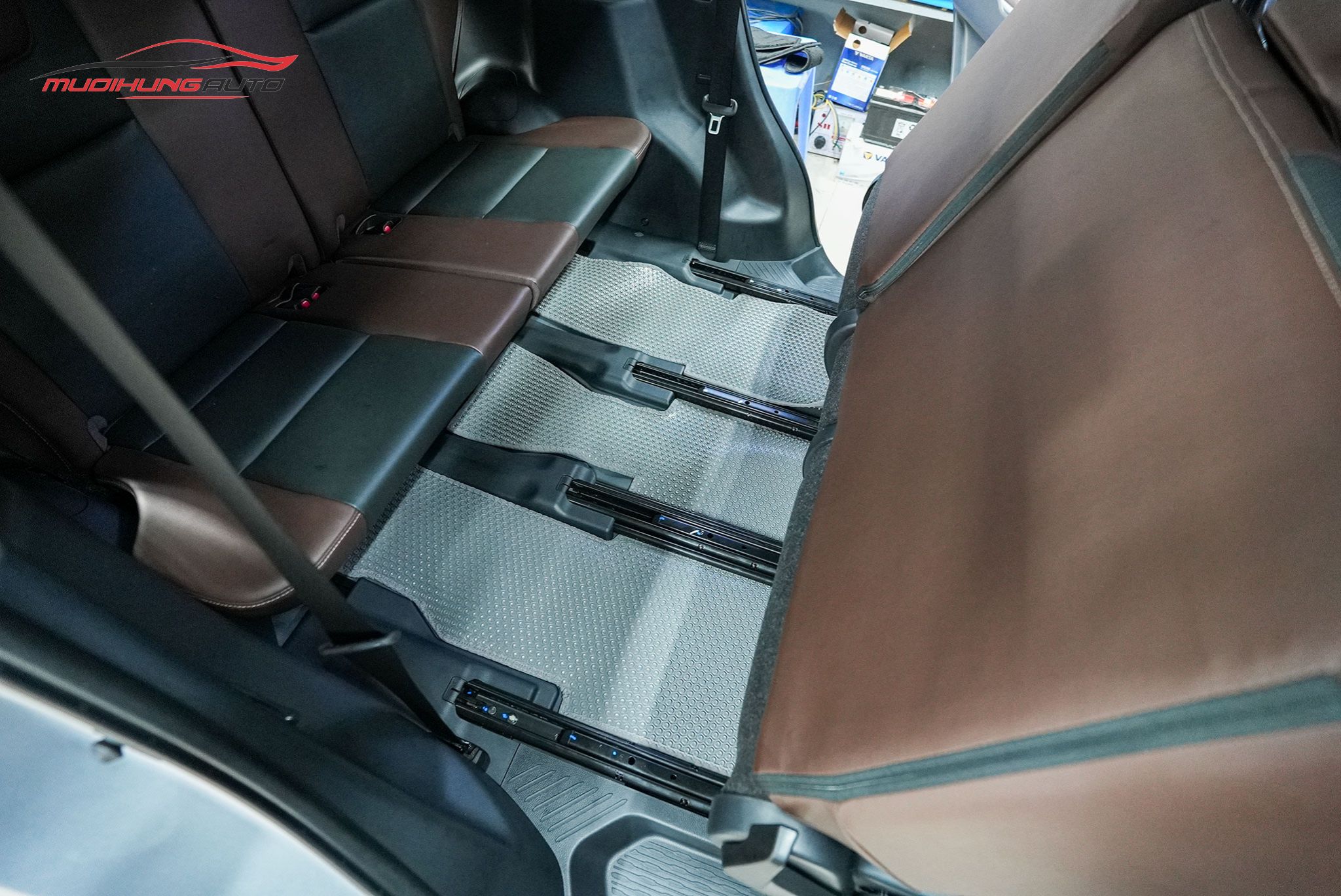 Thảm lót chân Kata cho ô tô Toyota Innova 2023