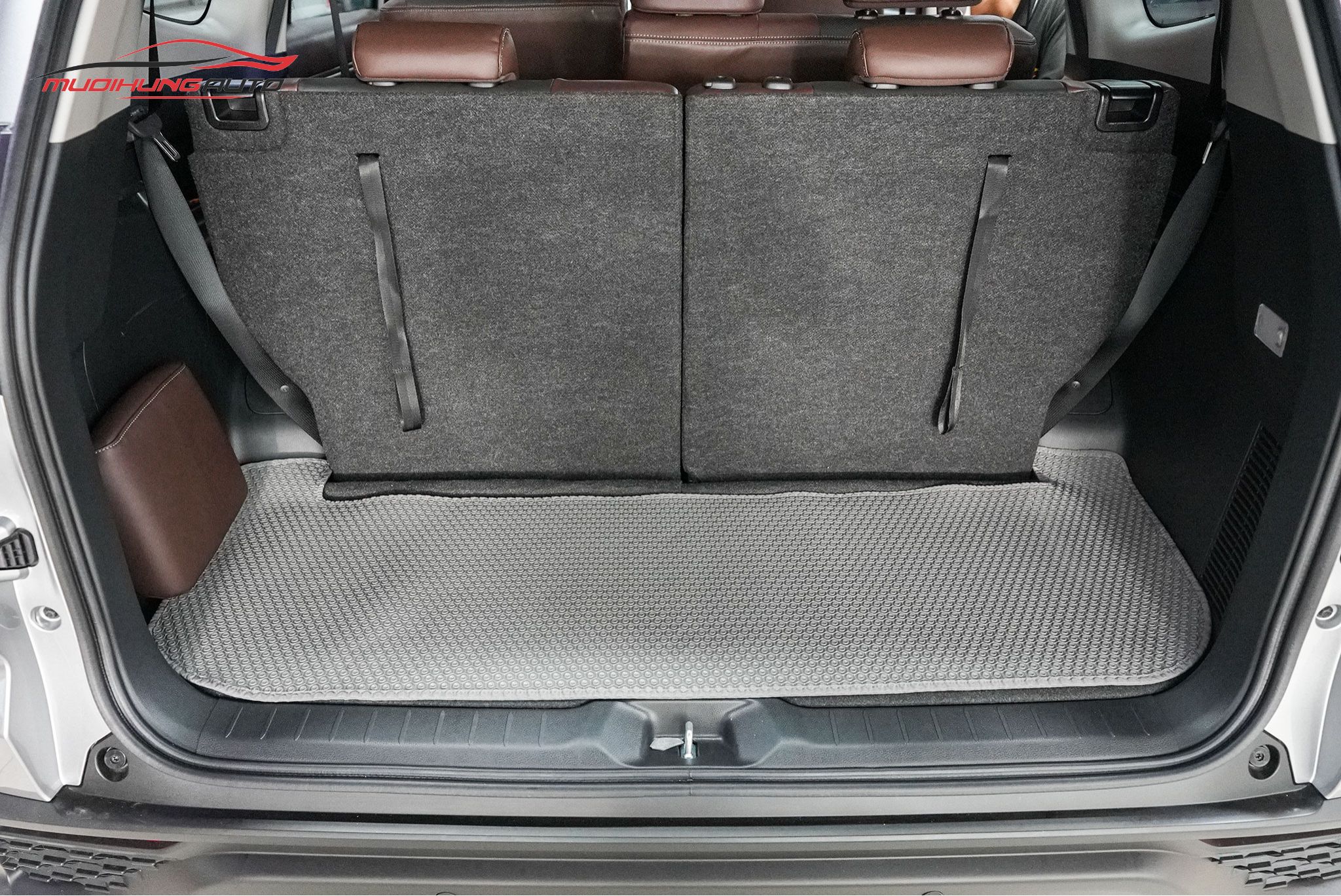 Thảm lót chân Kata cho xe Toyota Innova 2023
