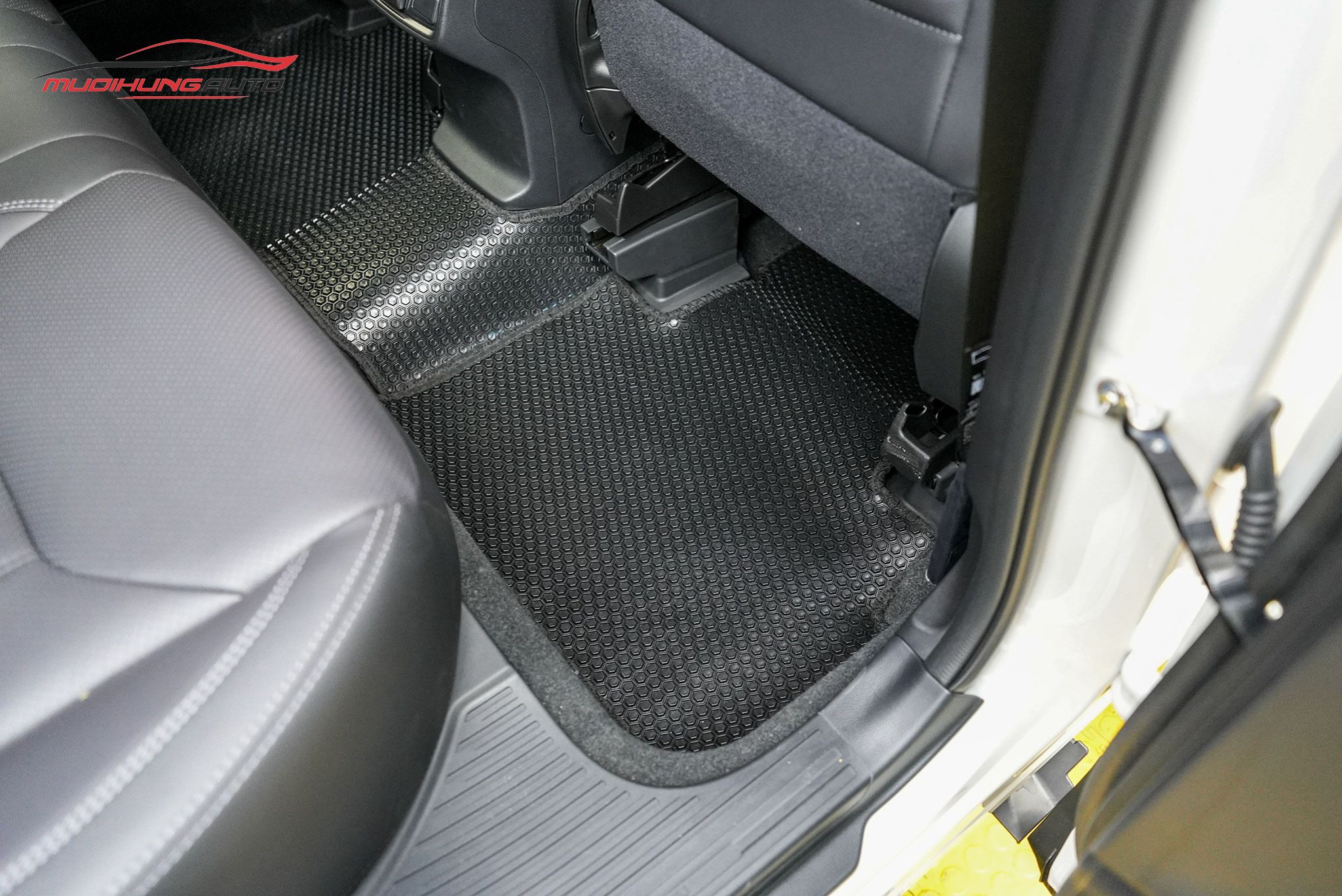 Thảm lót chân Kata xe Subaru Forester 2024