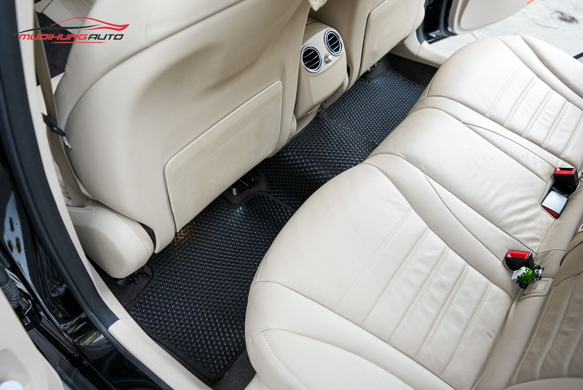 Thảm lót sàn Kata xe Mercedes GLC250 2019