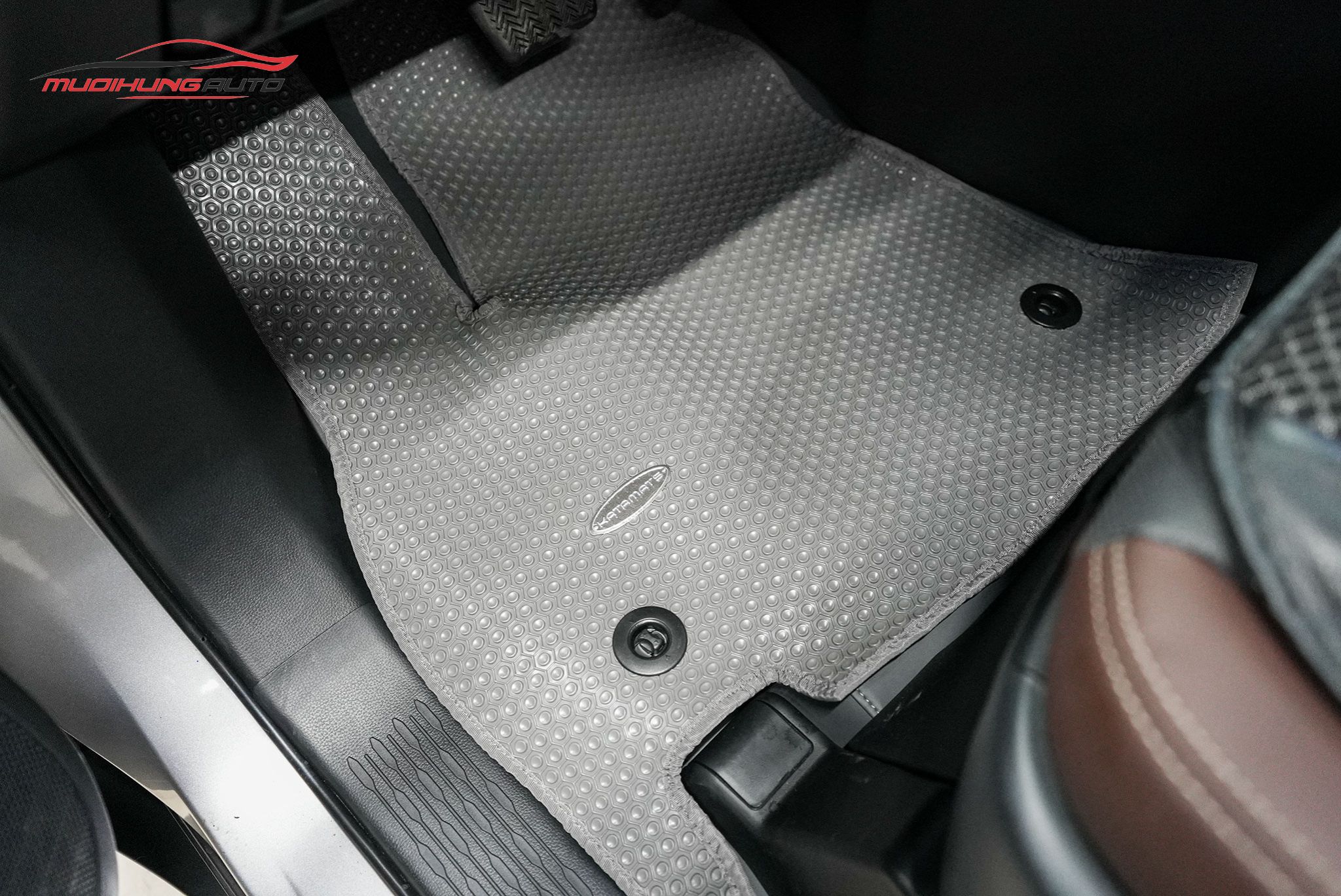 Thảm lót sàn Kata xe Toyota Innova 2023