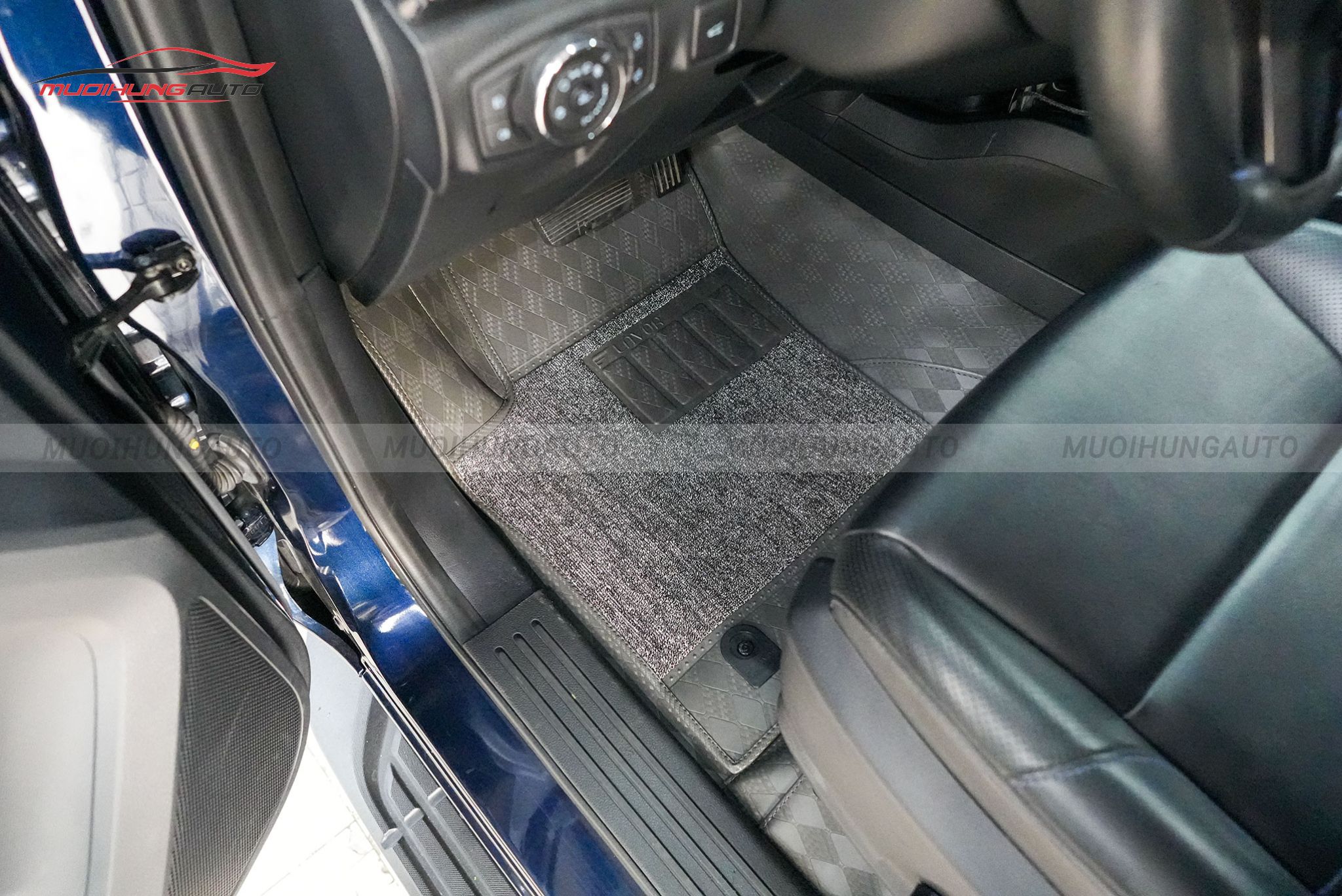 Thảm lót sàn Lavor cho ô tô Ford Everest 2022