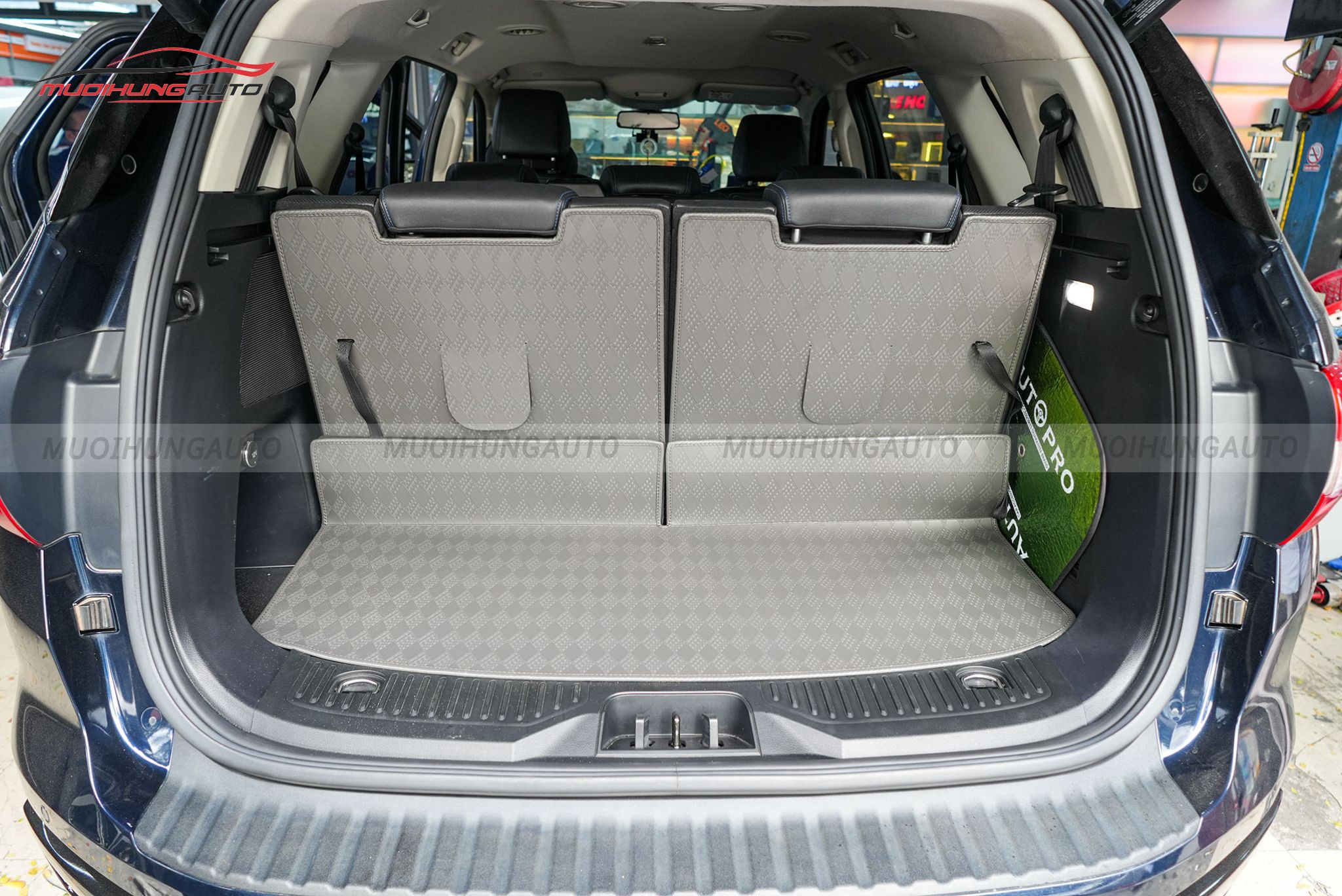 Thảm lót sàn Lavor cho xe hơi Ford Everest 2022