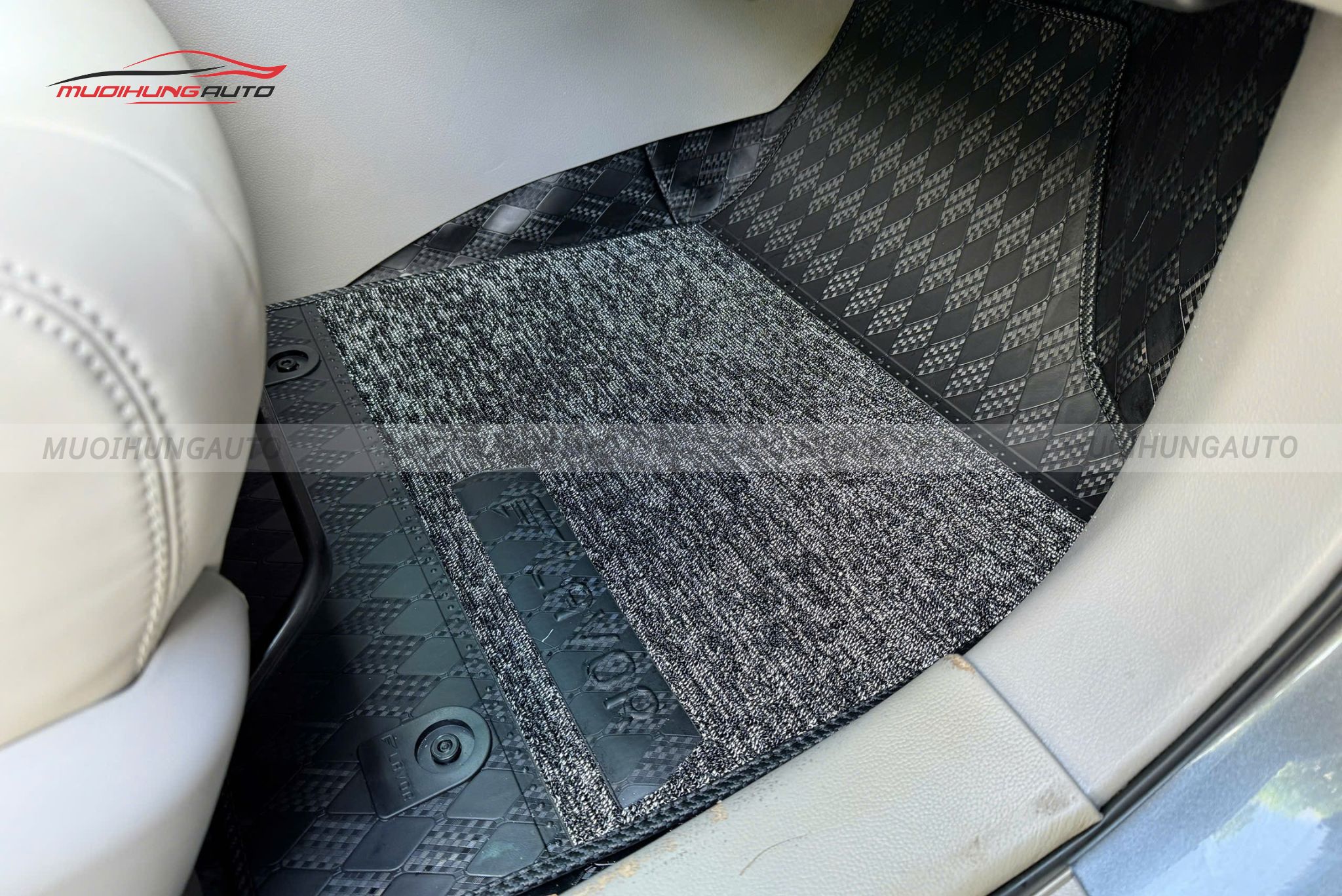 Thảm lót sàn Lavor Toyota Highlander