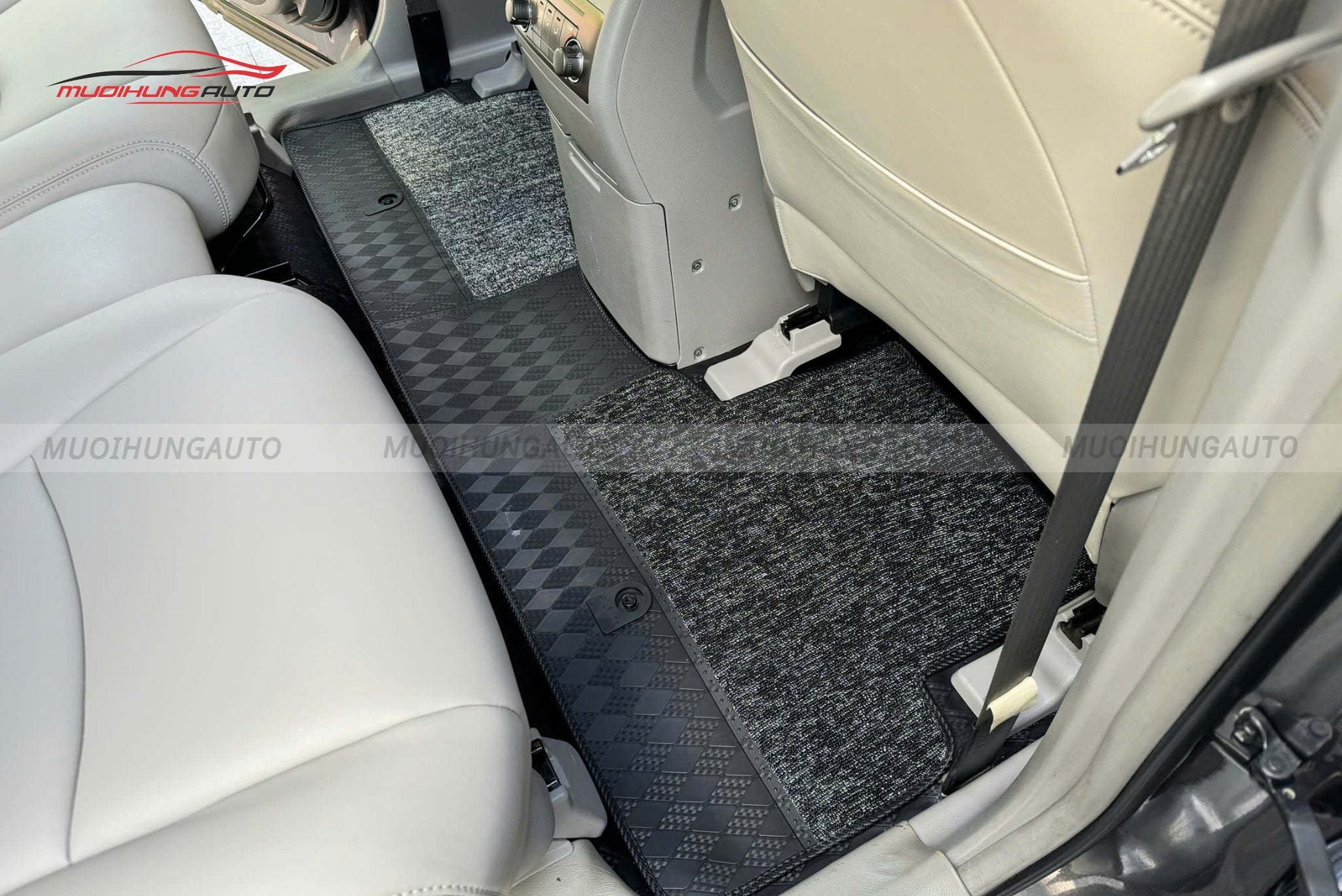 Thảm lót sàn Lavor xe hơi Toyota Highlander