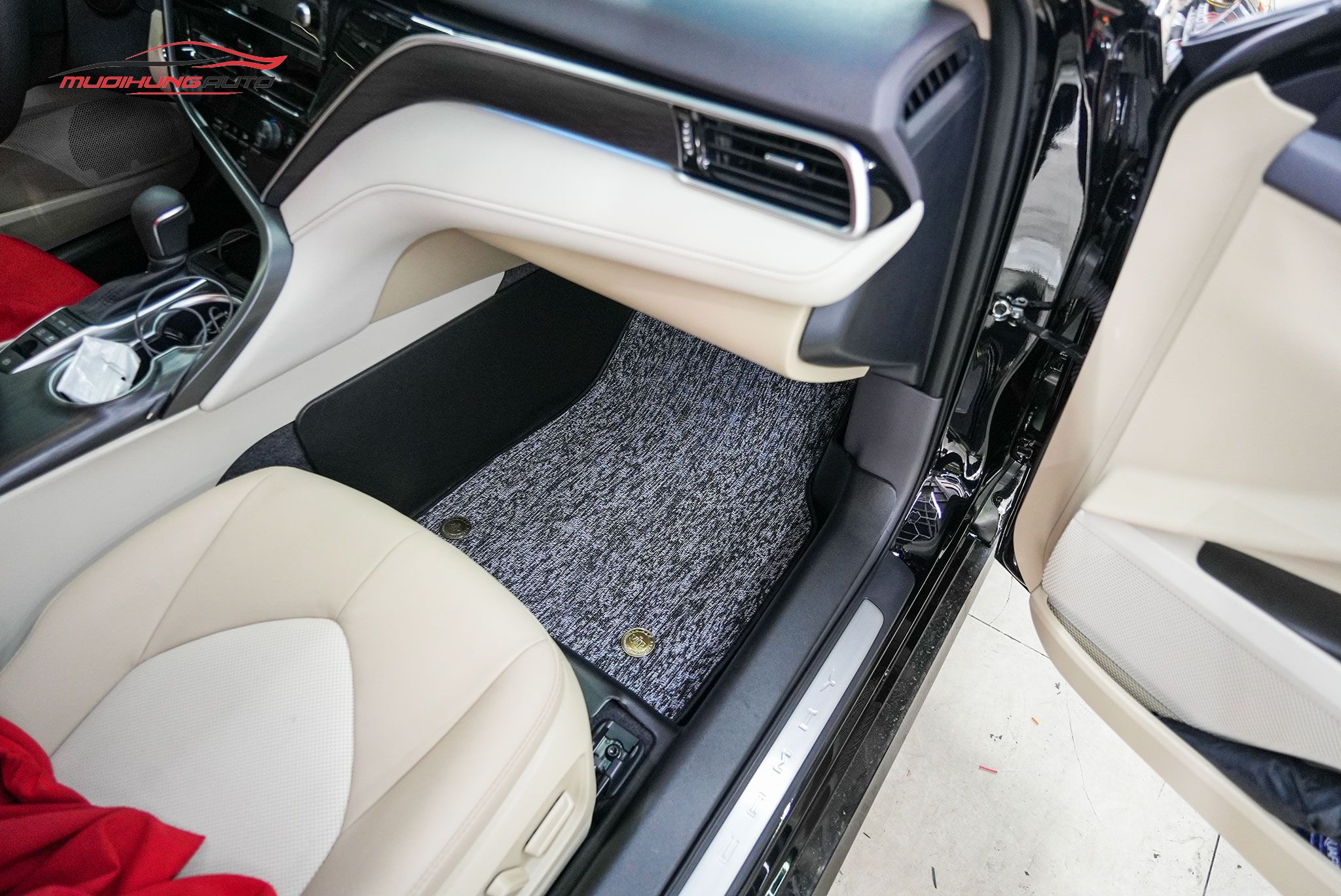 Thảm lót sàn Ncar xe Toyota Camry 2024