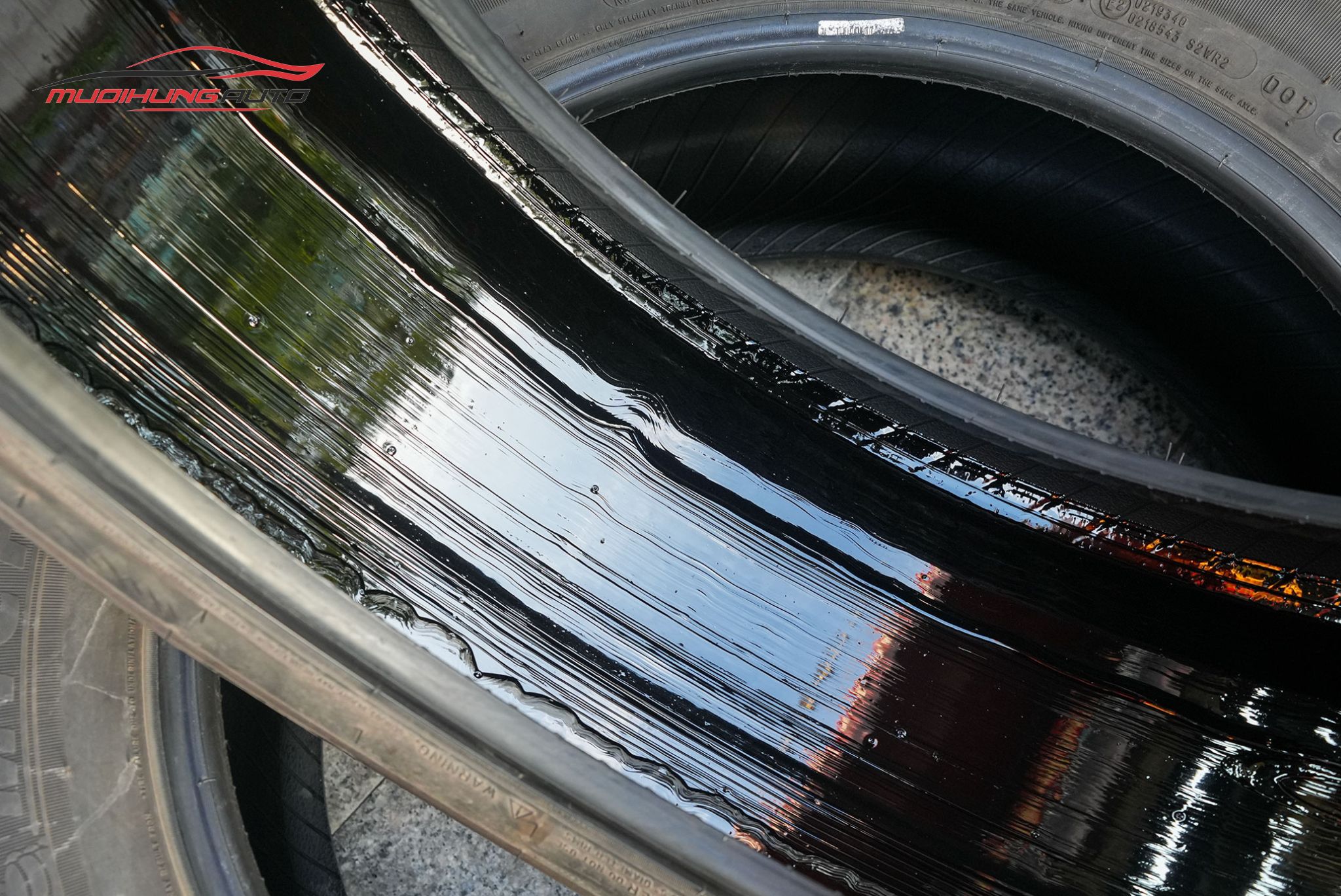 Tráng lốp chống đinh cho Kia Carnival 2023