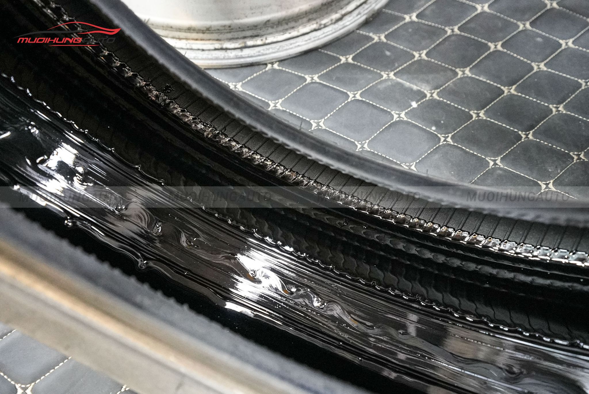 Tráng lốp chống đinh ô tô Toyota Vios 2019