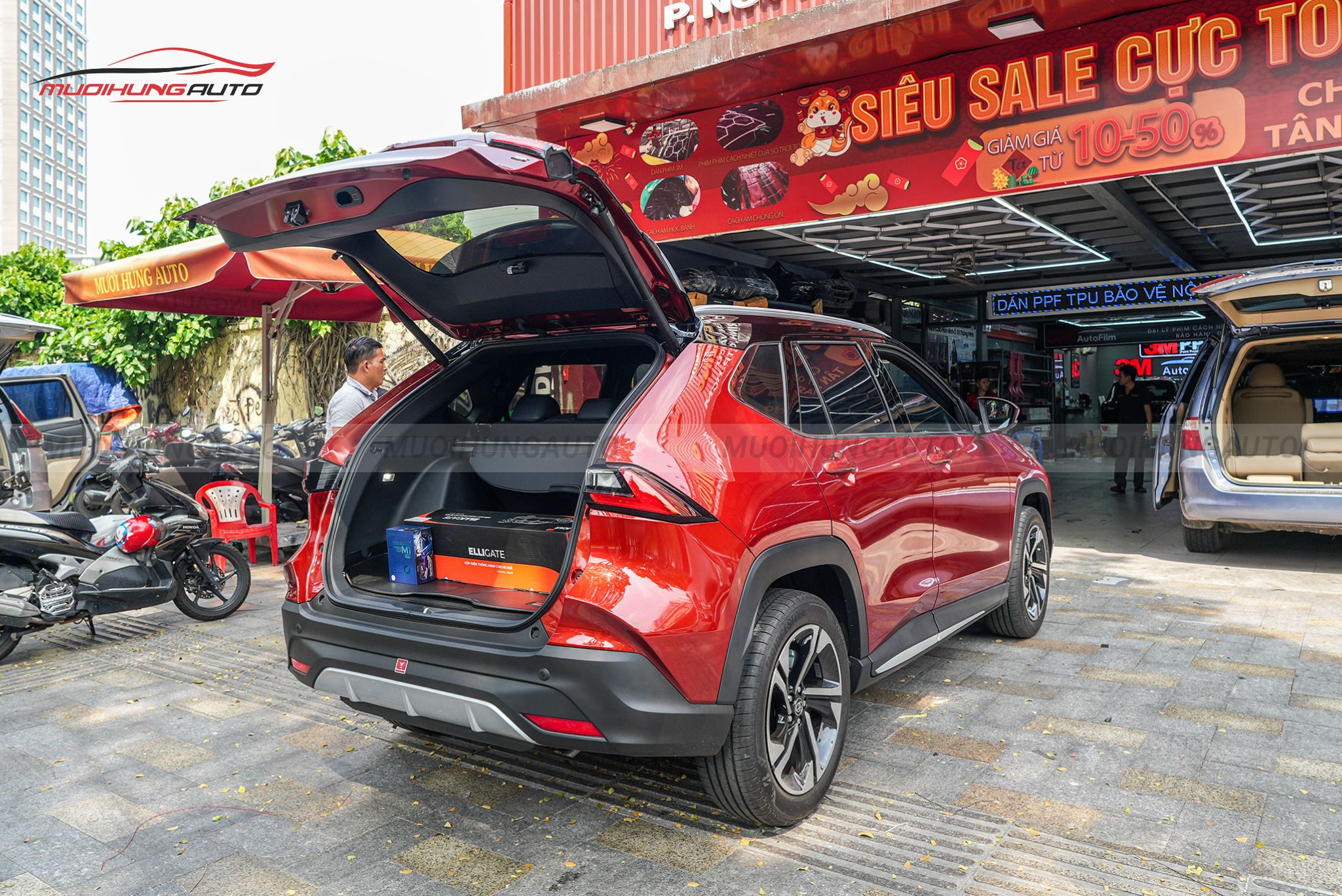Ty cốp điện ô tô Toyota Yaris Cross 2024