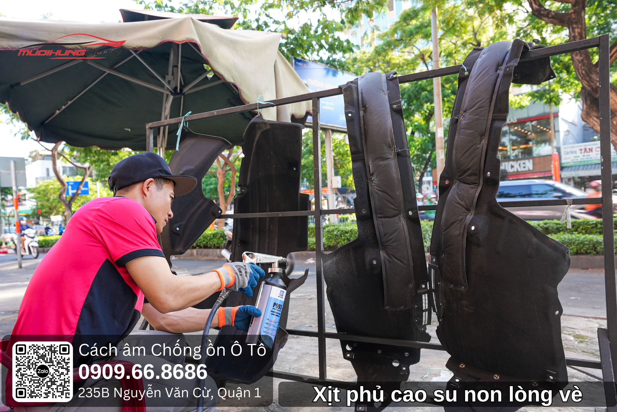 Xịt phủ cao su non lòng vè ô tô 5 chỗ