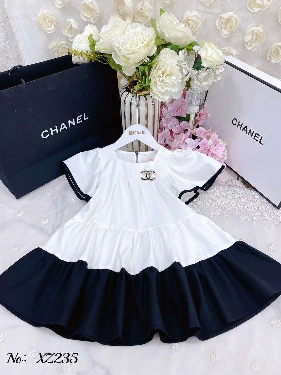 Đầm tay bèo Chanel KingKid