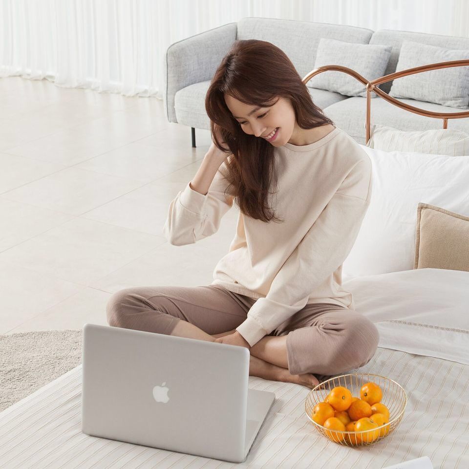 Học Cách Người Hàn Chăm Da Khi Work-From-Home