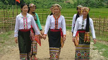 Bảo tồn trang phục truyền thống của đồng bào các dân tộc Nghệ An