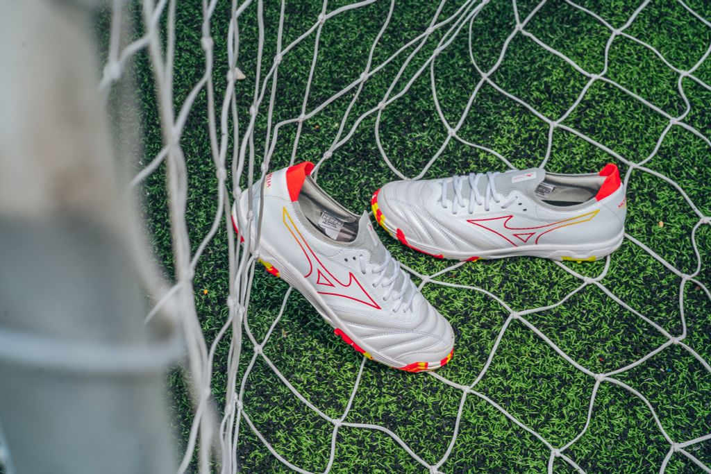 新品【Mizuno】Morelia NEO SALA BETA JAPAN TF MIZUNO ミズノ モレリア NEO SALA β JAPAN TF(ブラック) Q1GB241003