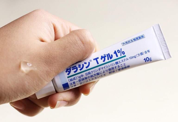 Kem trị mụn Dalacin T Gel 1% Nhật Bản