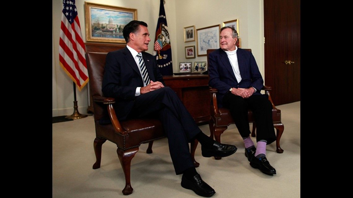 Cựu tổng thống Mỹ Bush rất yêu thích Horsebit Loafer