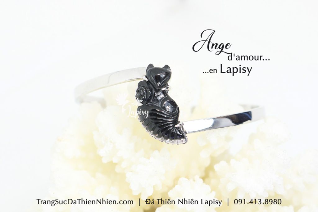 CÁCH CHỌN HỒ LY PHONG THỦY CHO NGƯỜI MỆNH THỦY